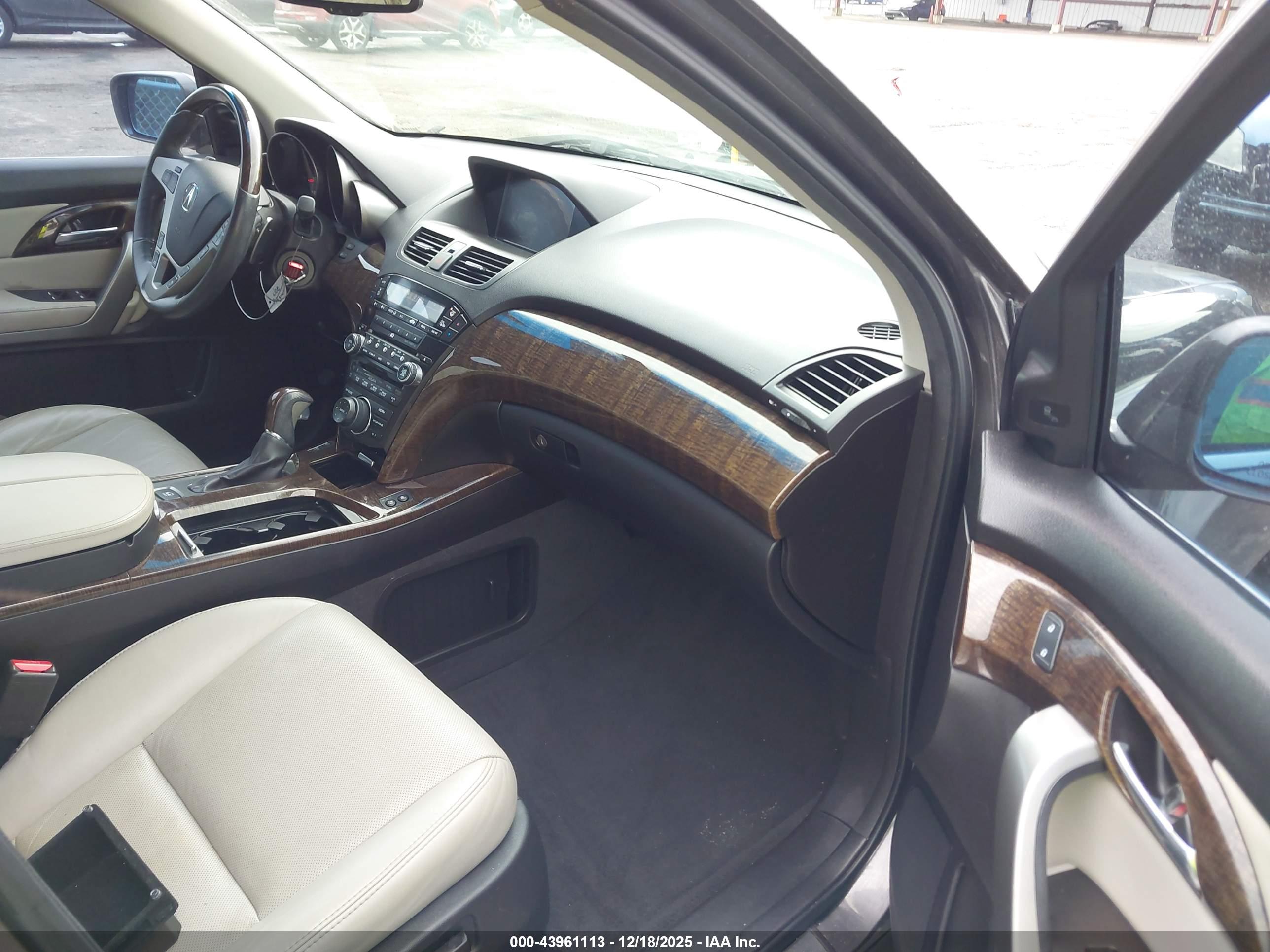ACURA MDX image 5