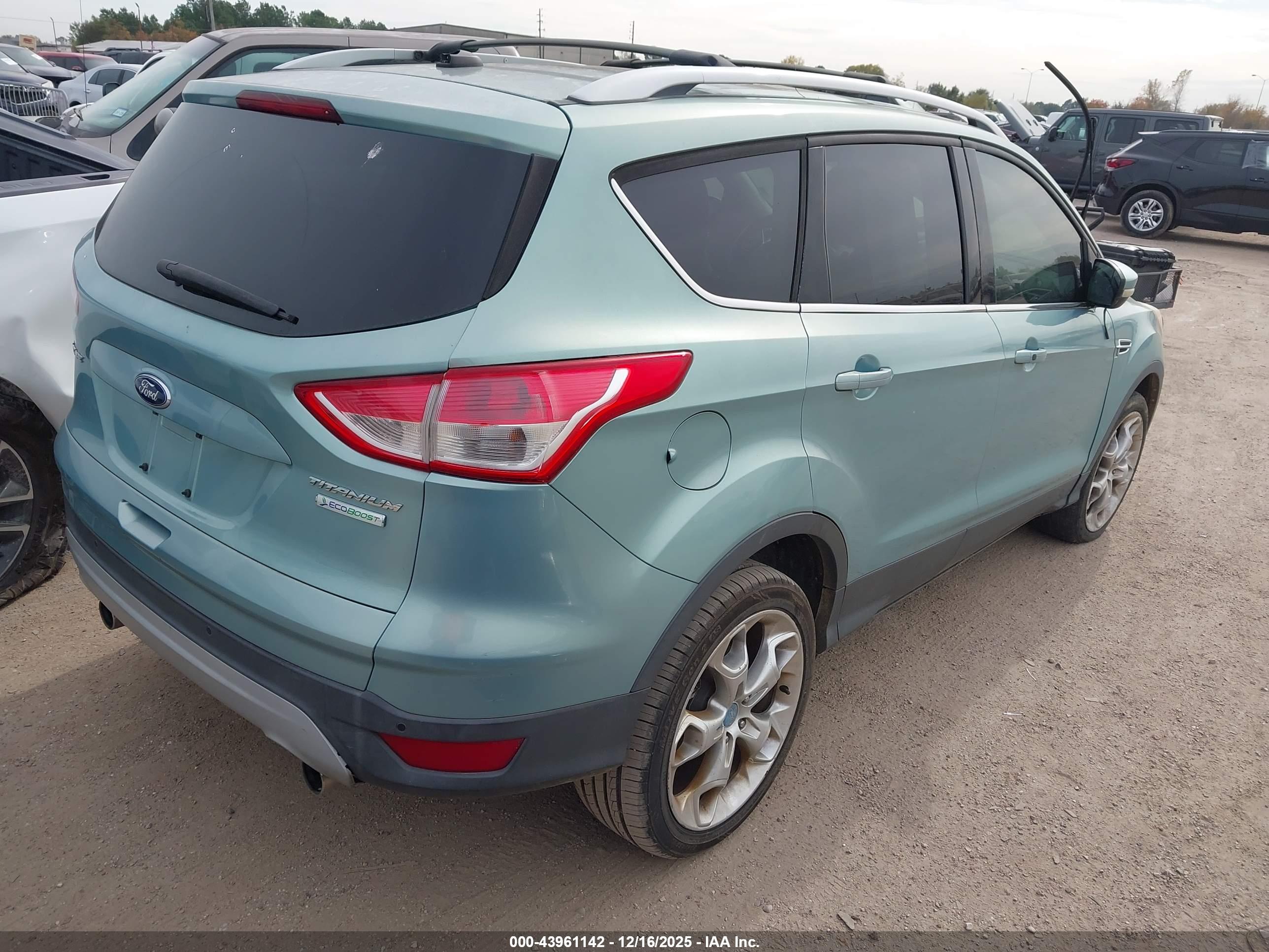 FORD ESCAPE image 4
