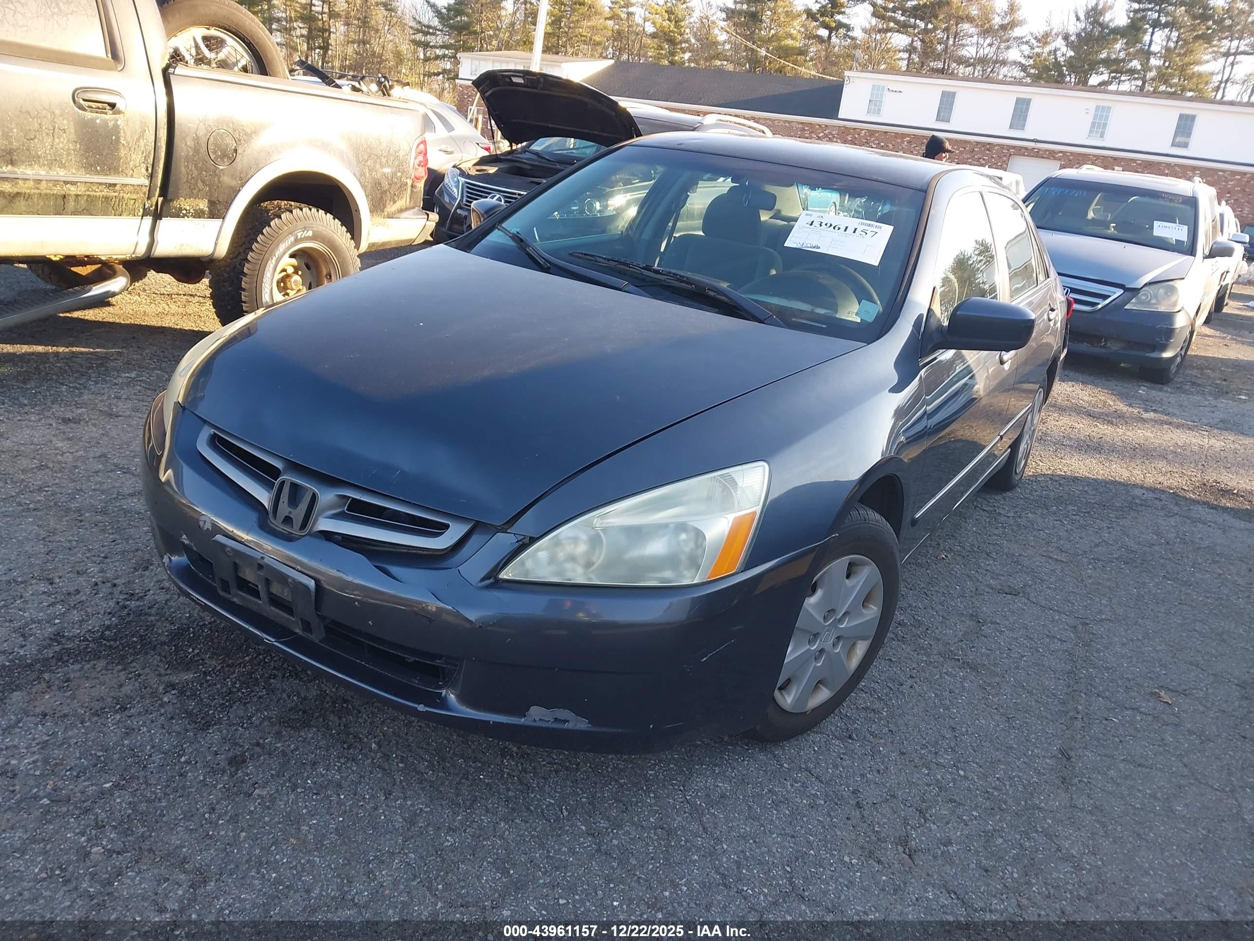 HONDA ACCORD image 2