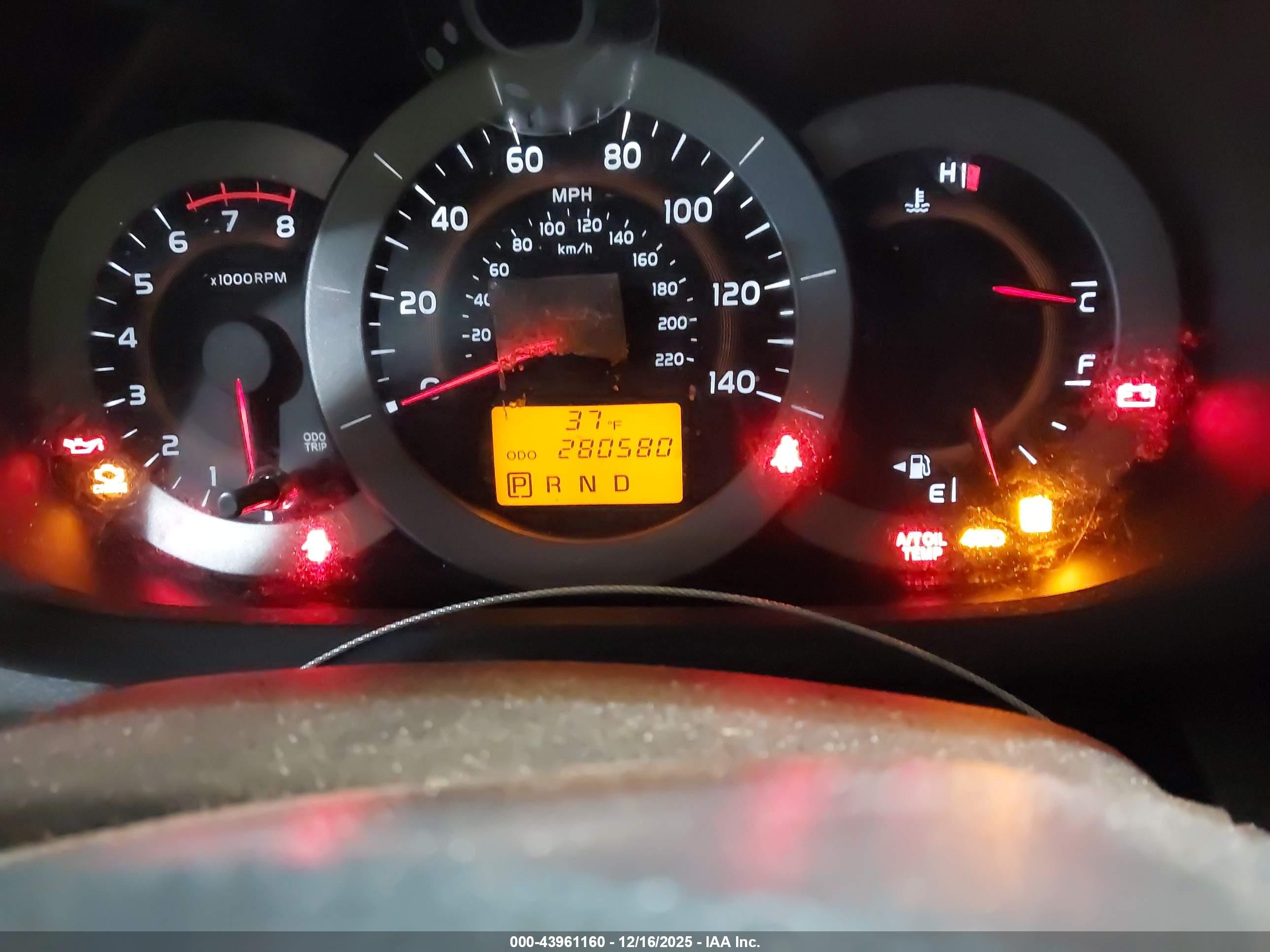 TOYOTA RAV4 image 7