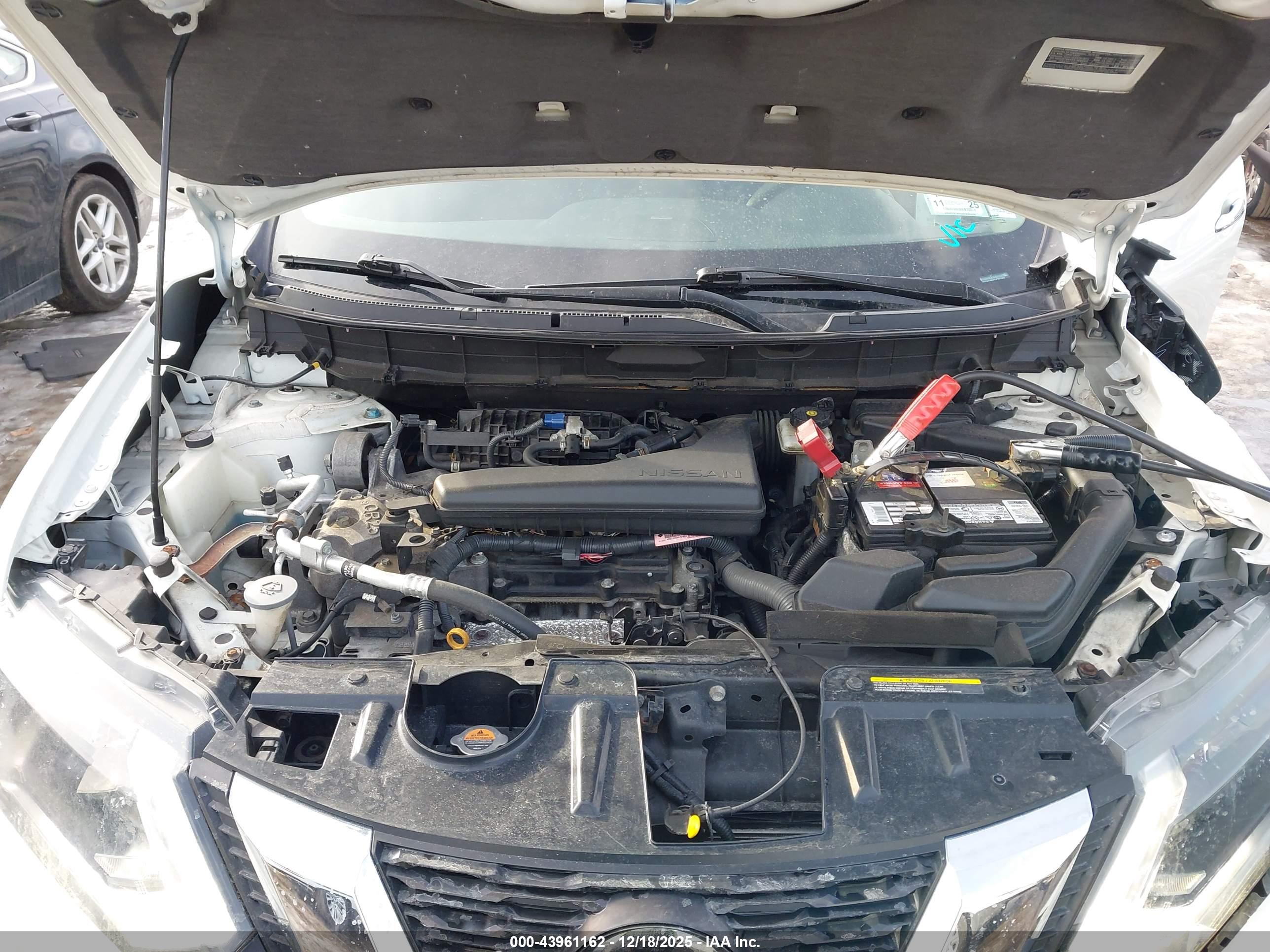 NISSAN ROGUE image 10
