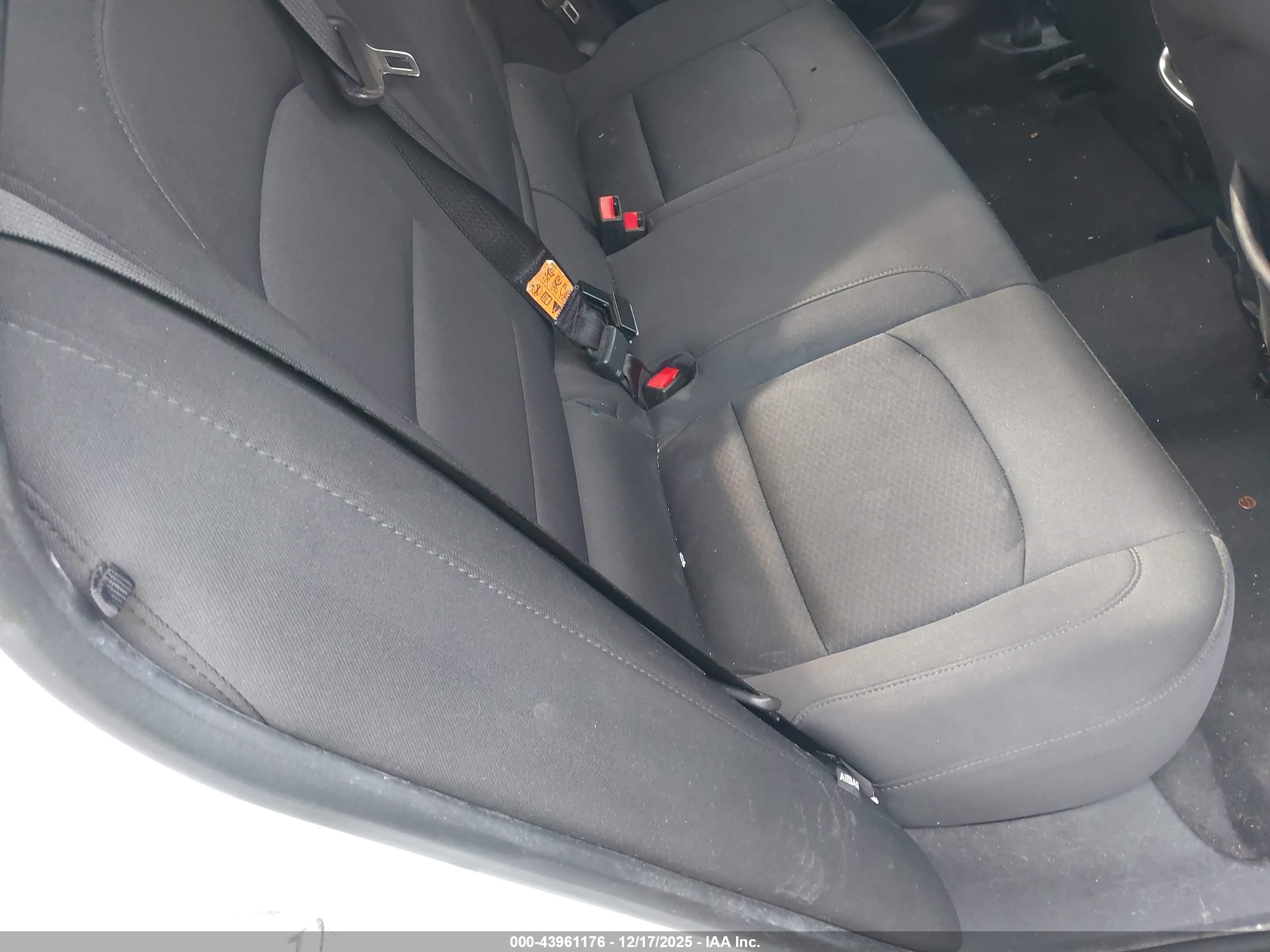 CHEVROLET MALIBU image 8