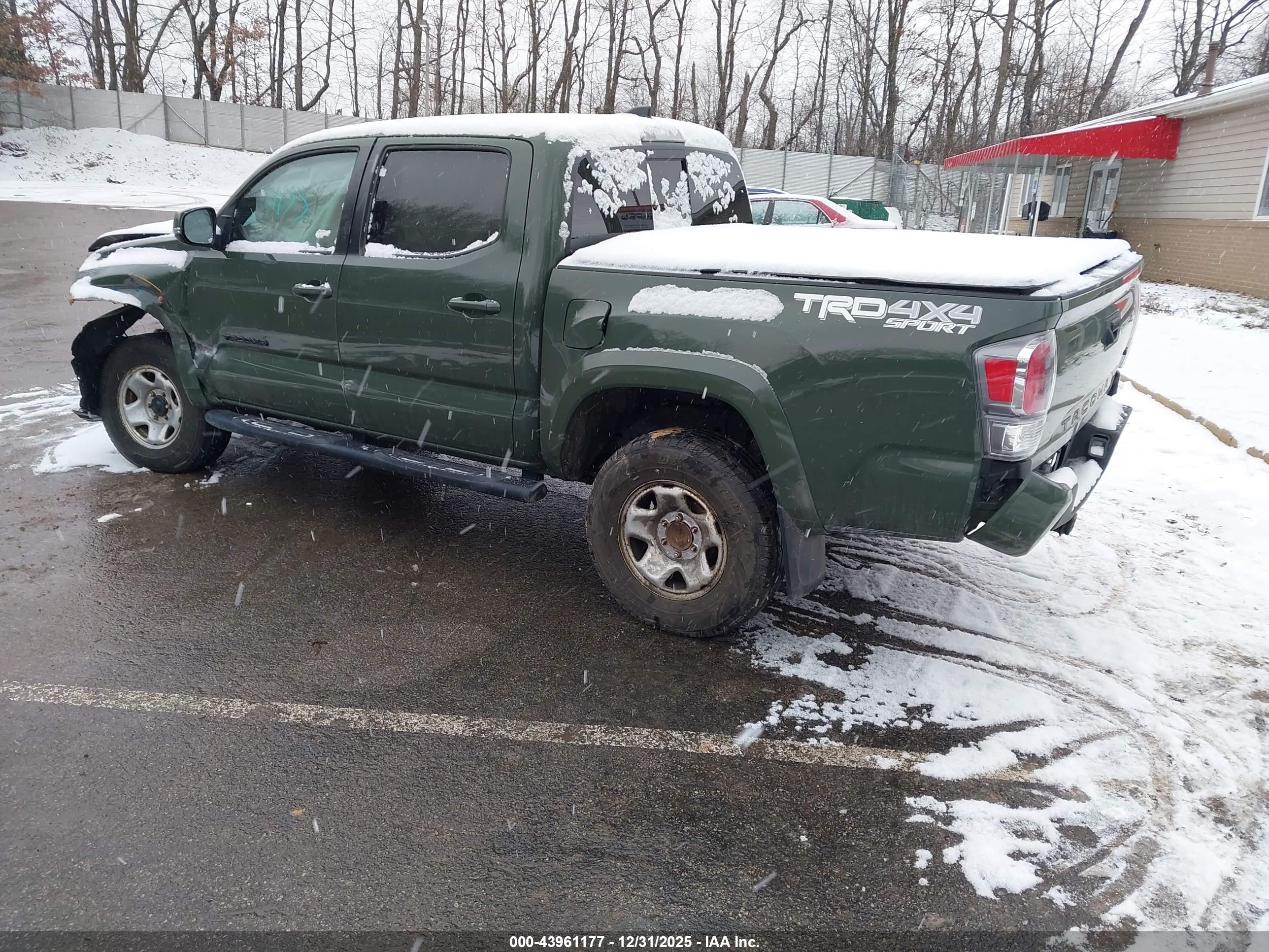 TOYOTA TACOMA image 3