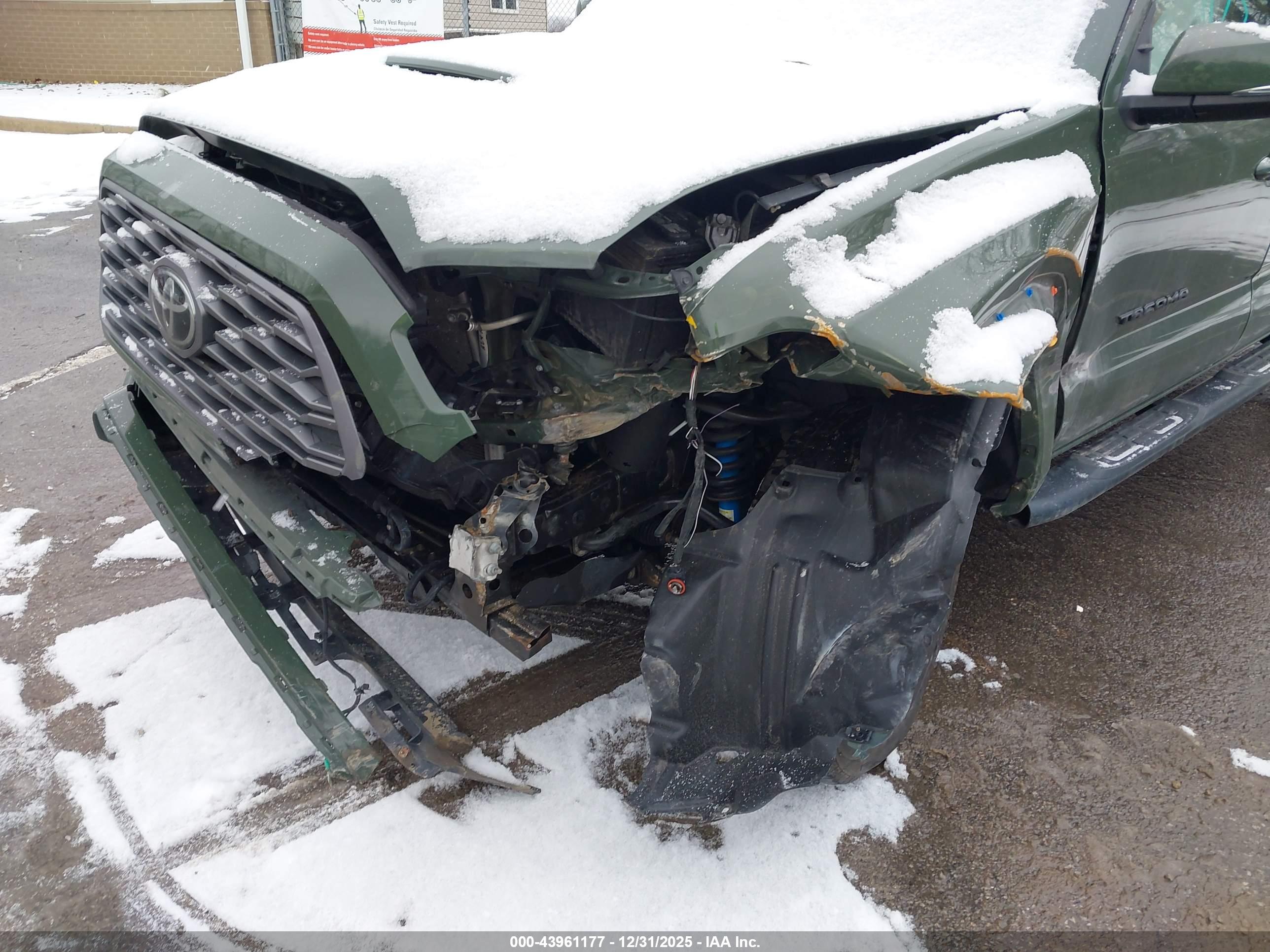 TOYOTA TACOMA image 6