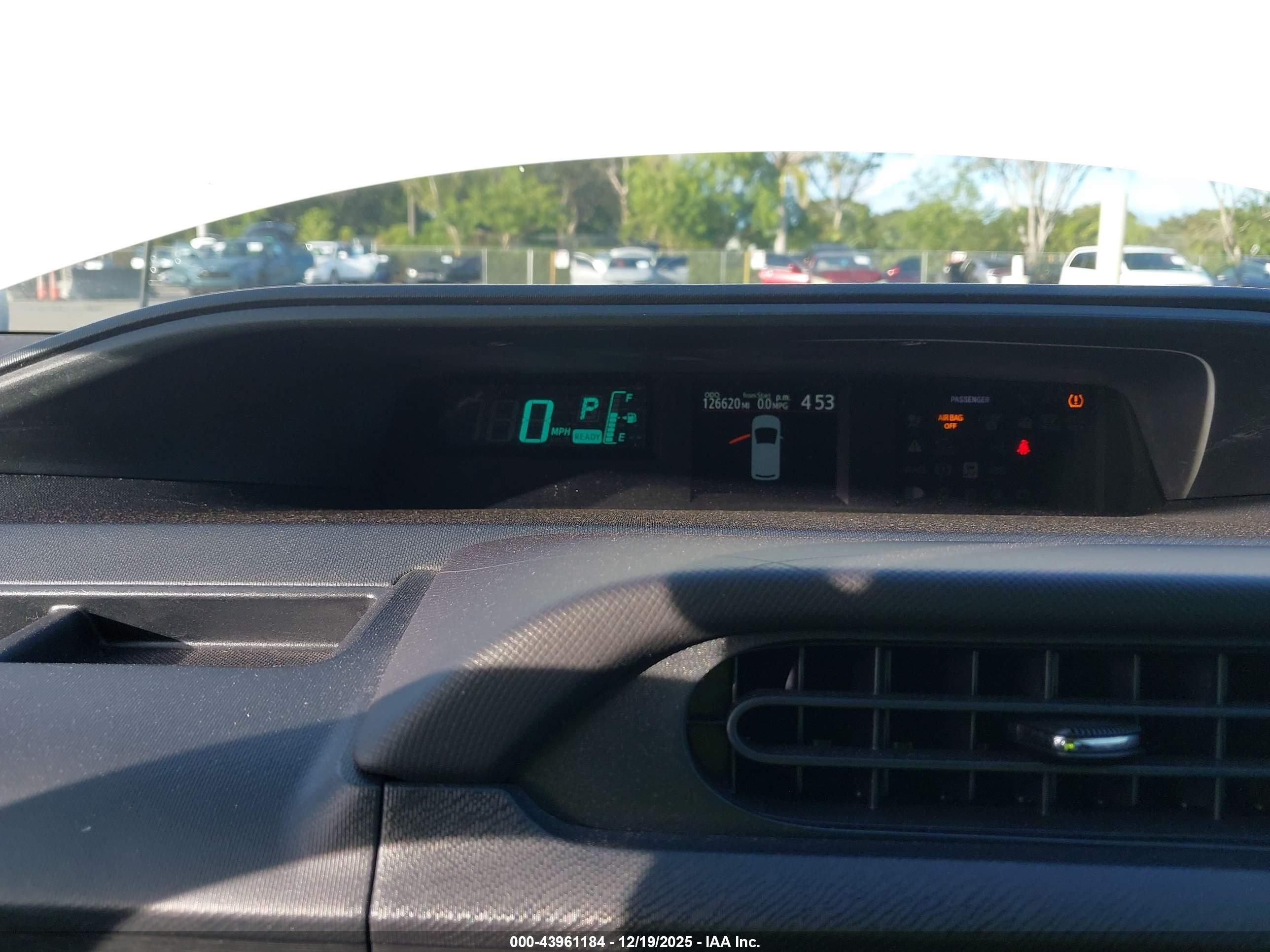 TOYOTA PRIUS image 7