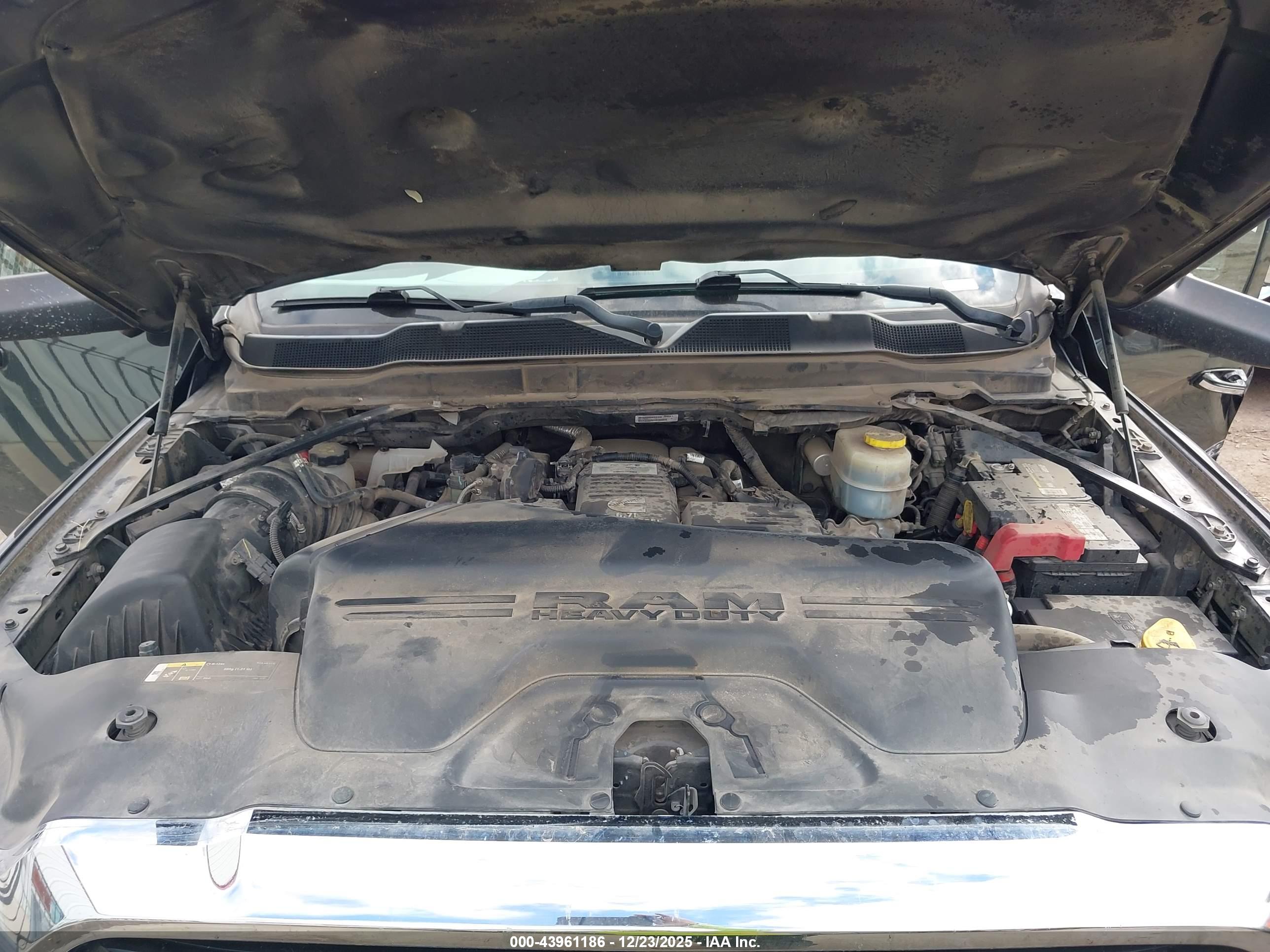 RAM 3500 image 10