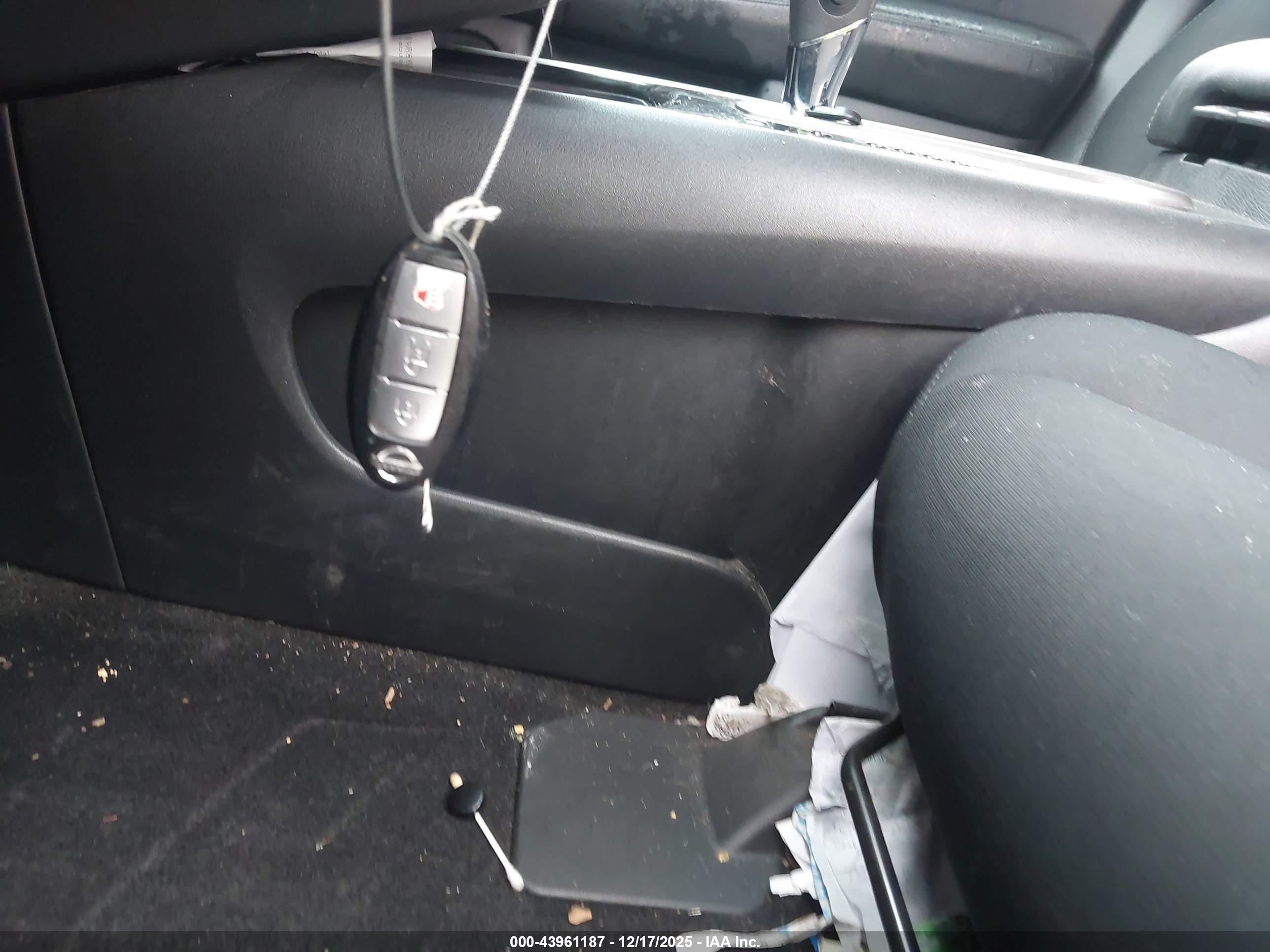 NISSAN PATHFINDER image 11
