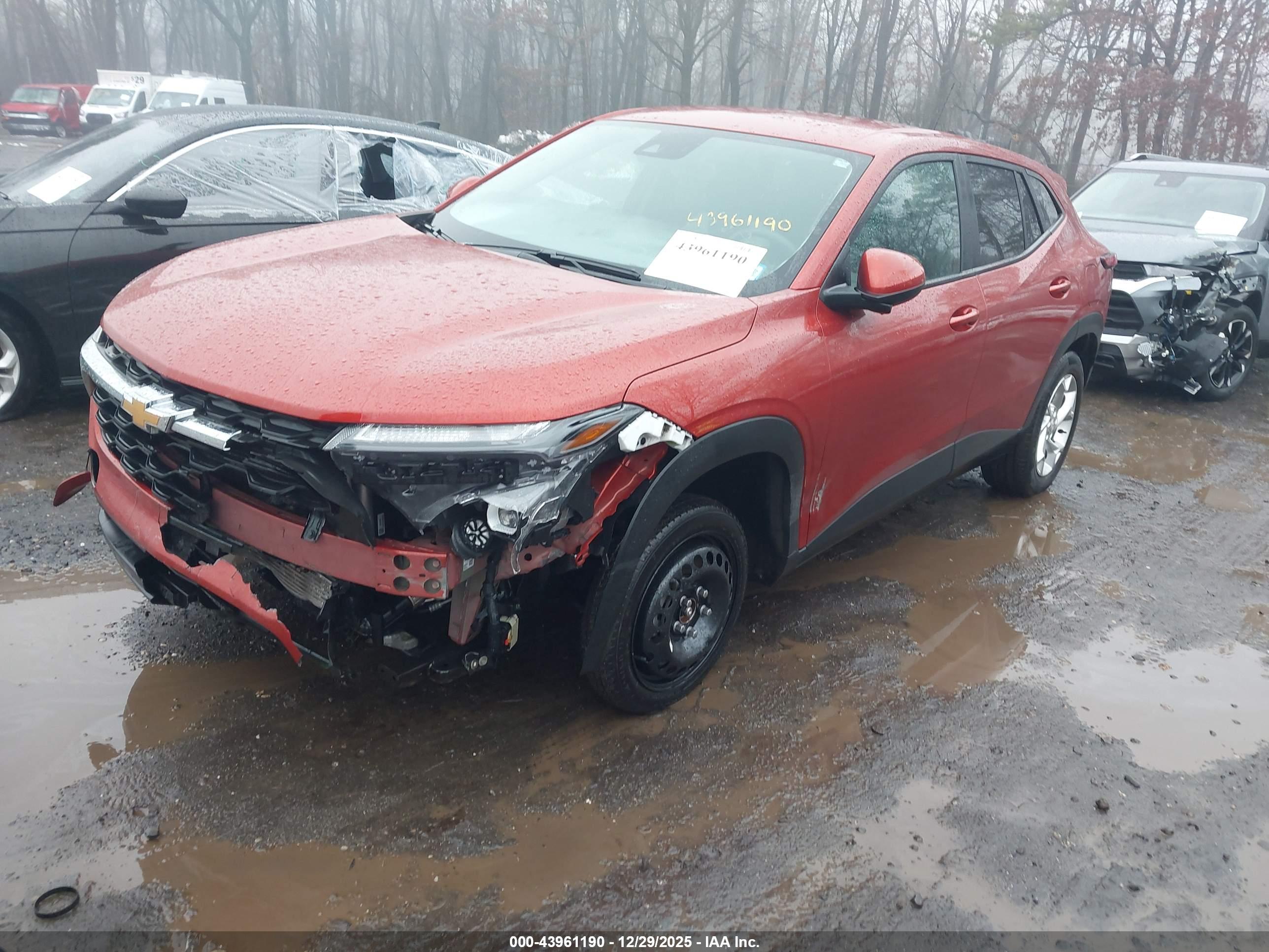 CHEVROLET TRAX image 2
