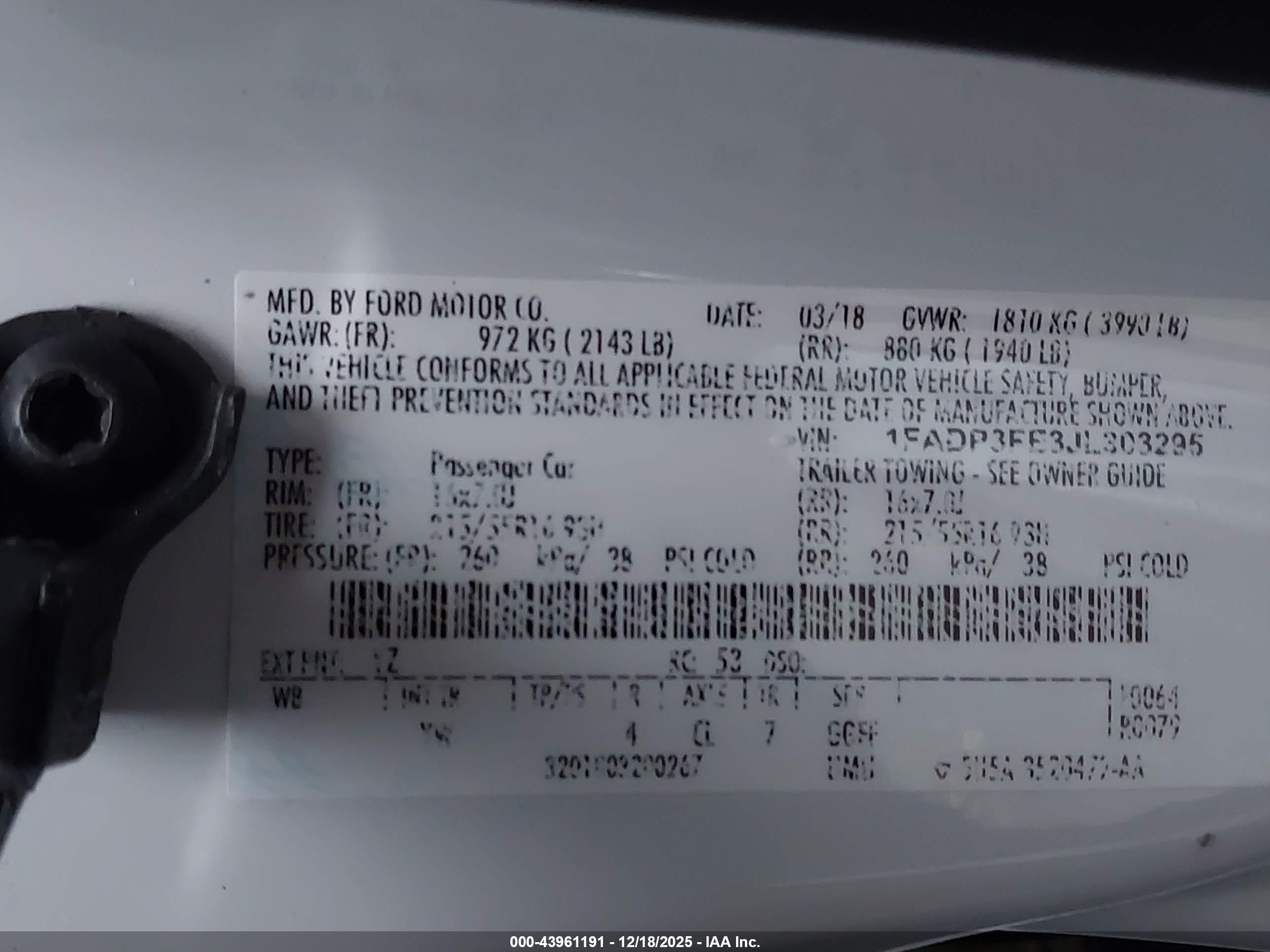 FORD FOCUS image 9