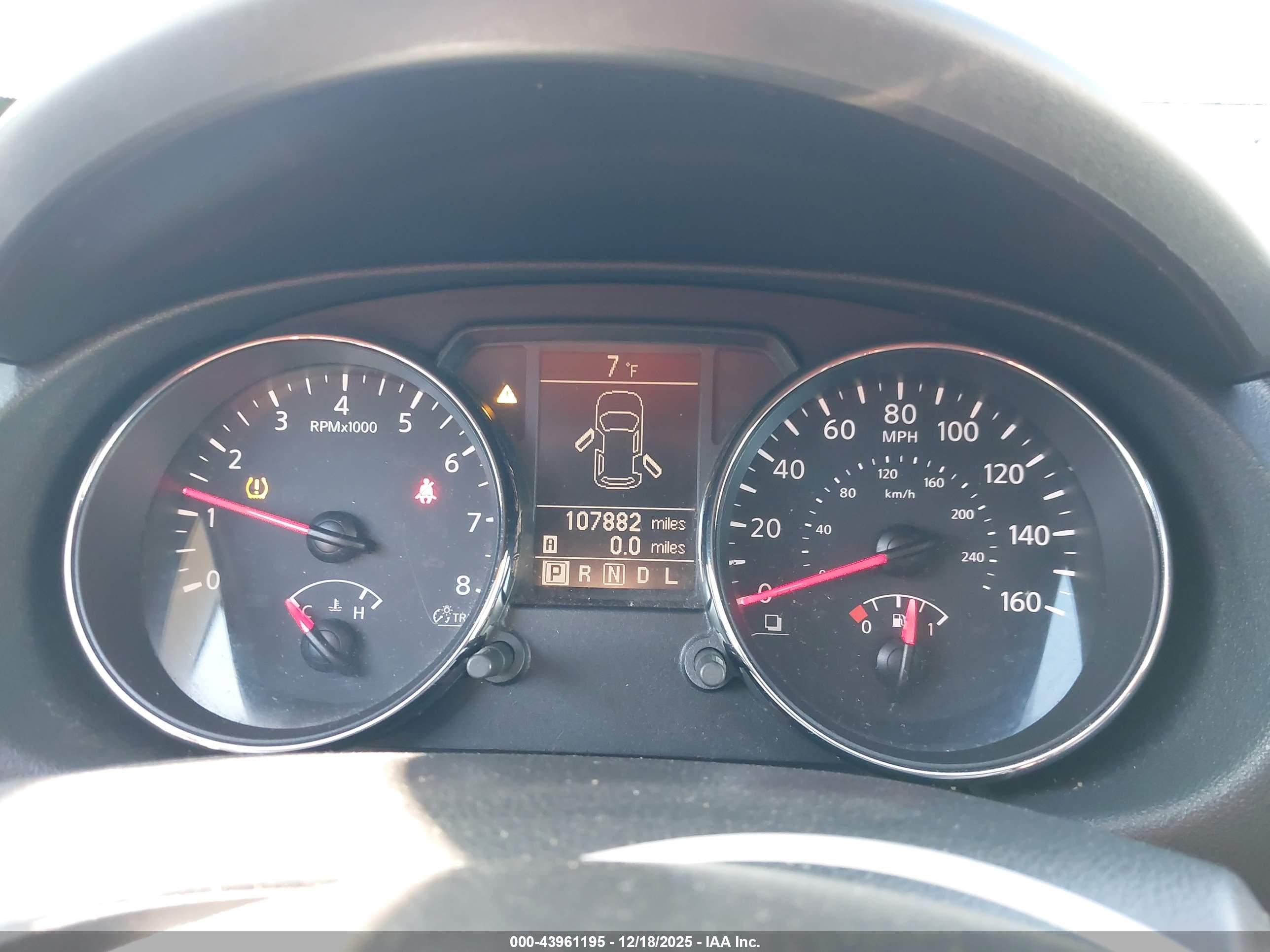NISSAN ROGUE image 7