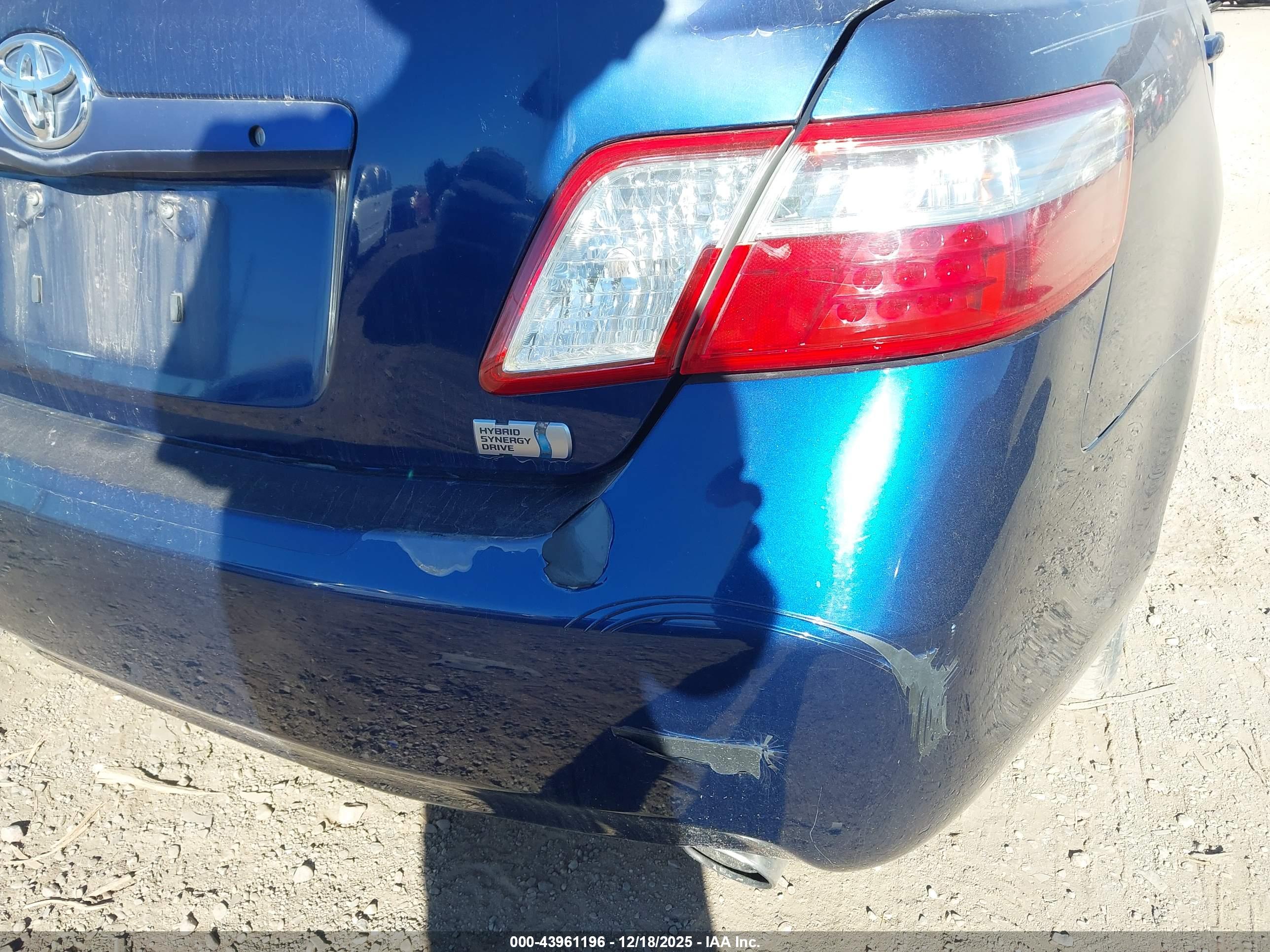 TOYOTA CAMRY image 6