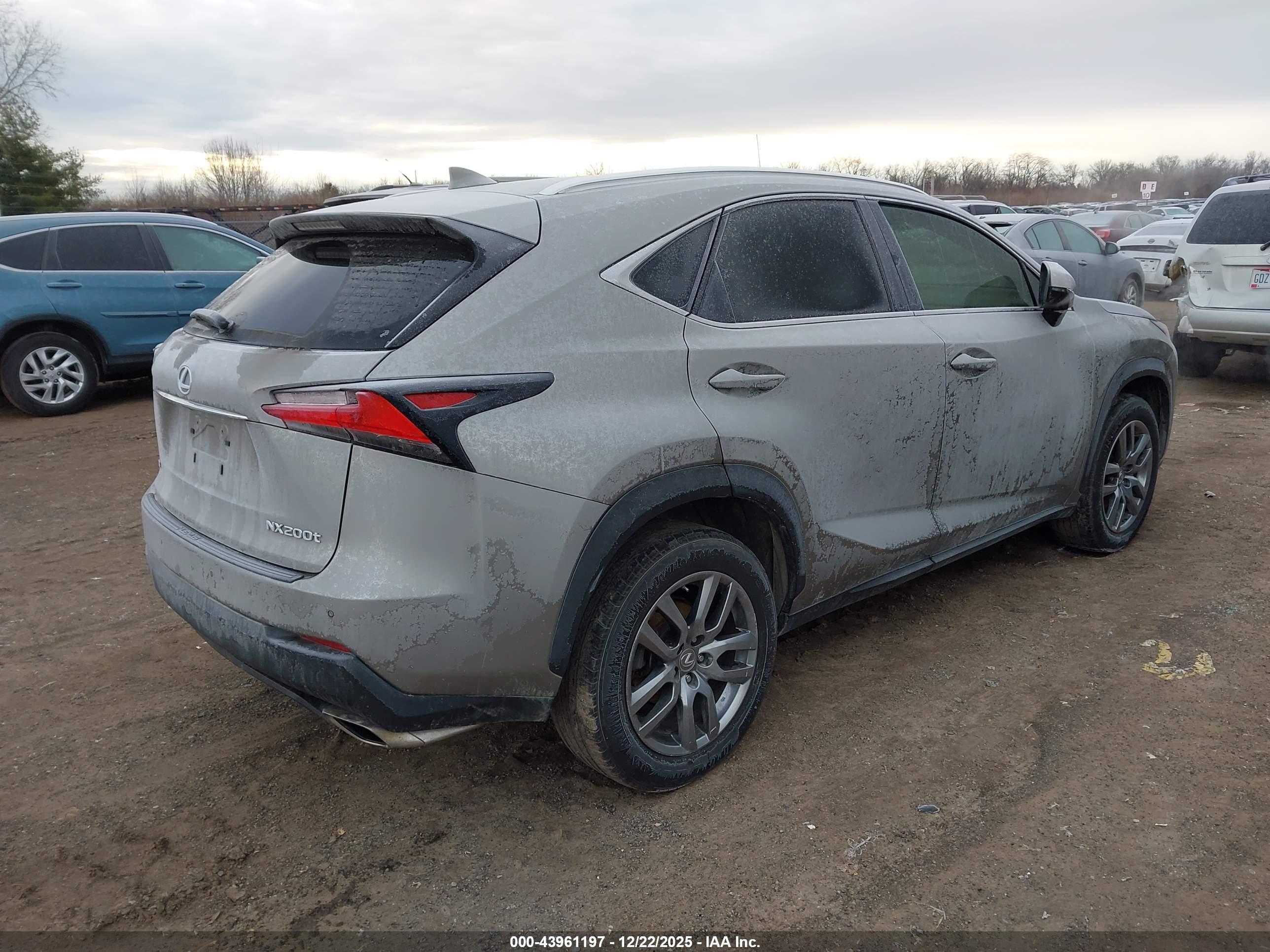 LEXUS NX image 4