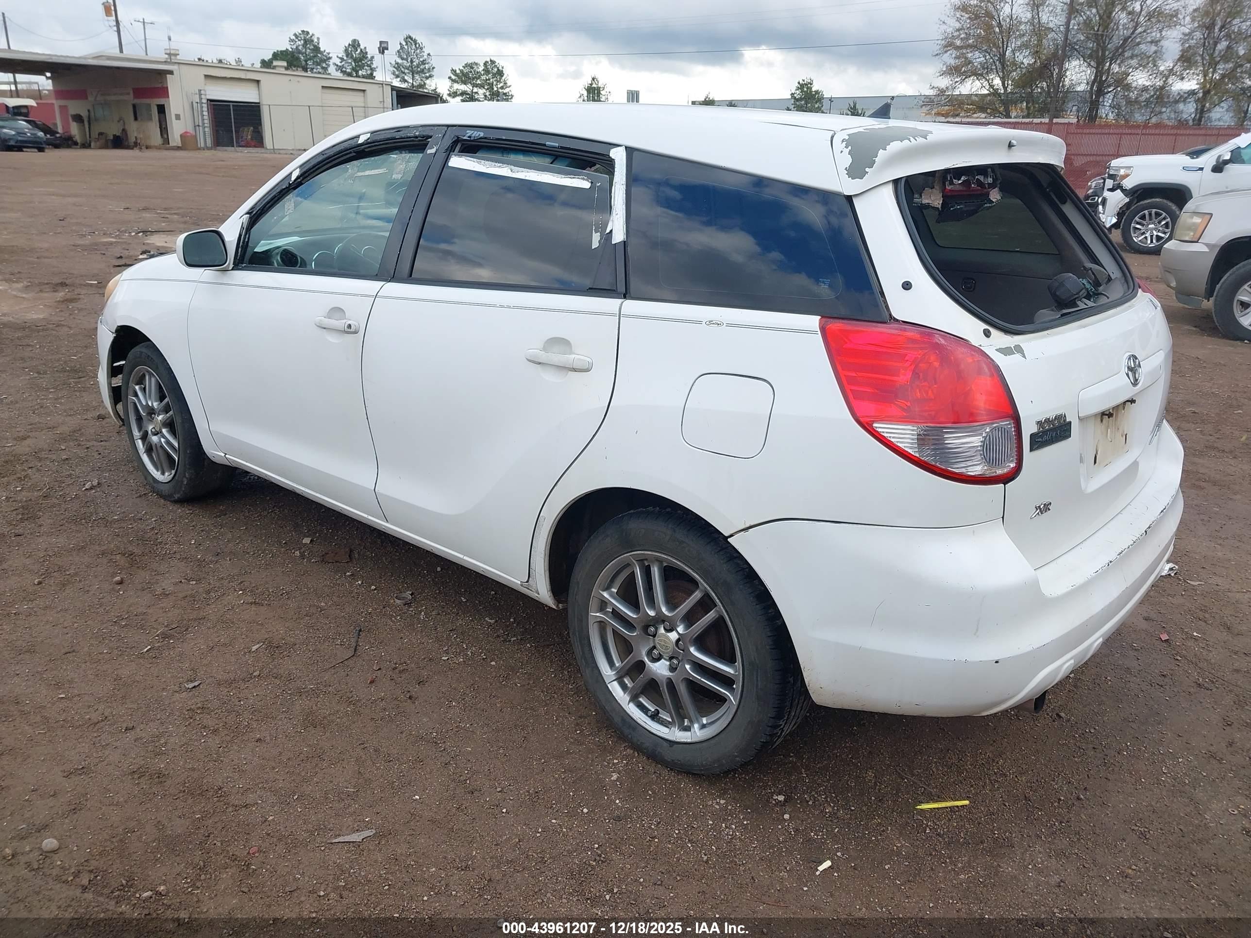 TOYOTA MATRIX image 3