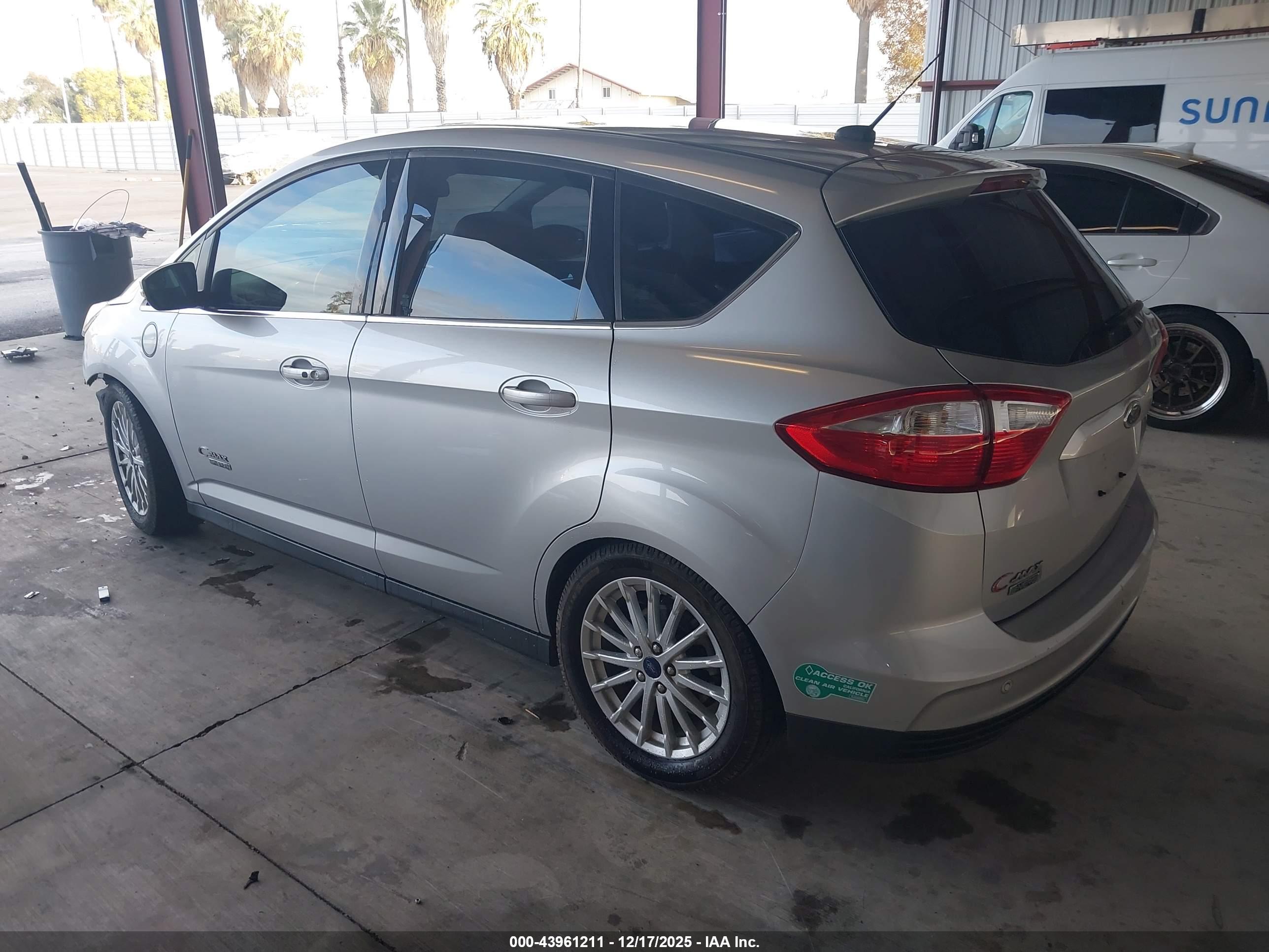 FORD C-MAX image 3