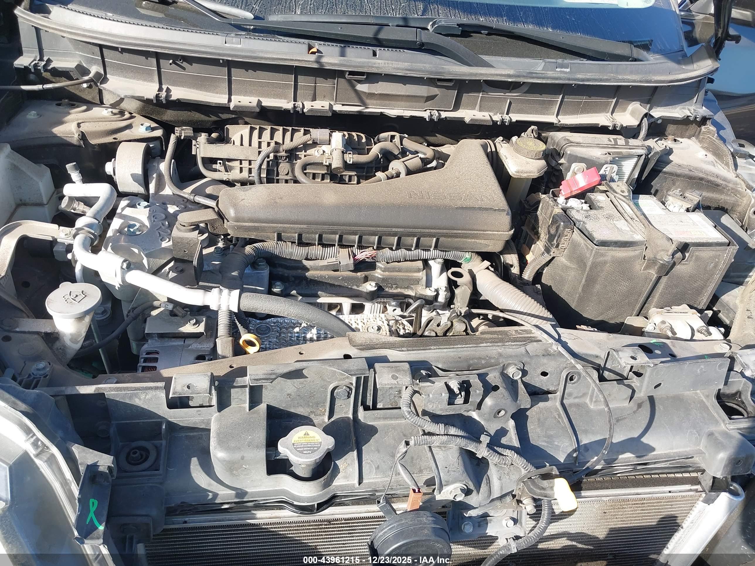 NISSAN ROGUE image 10