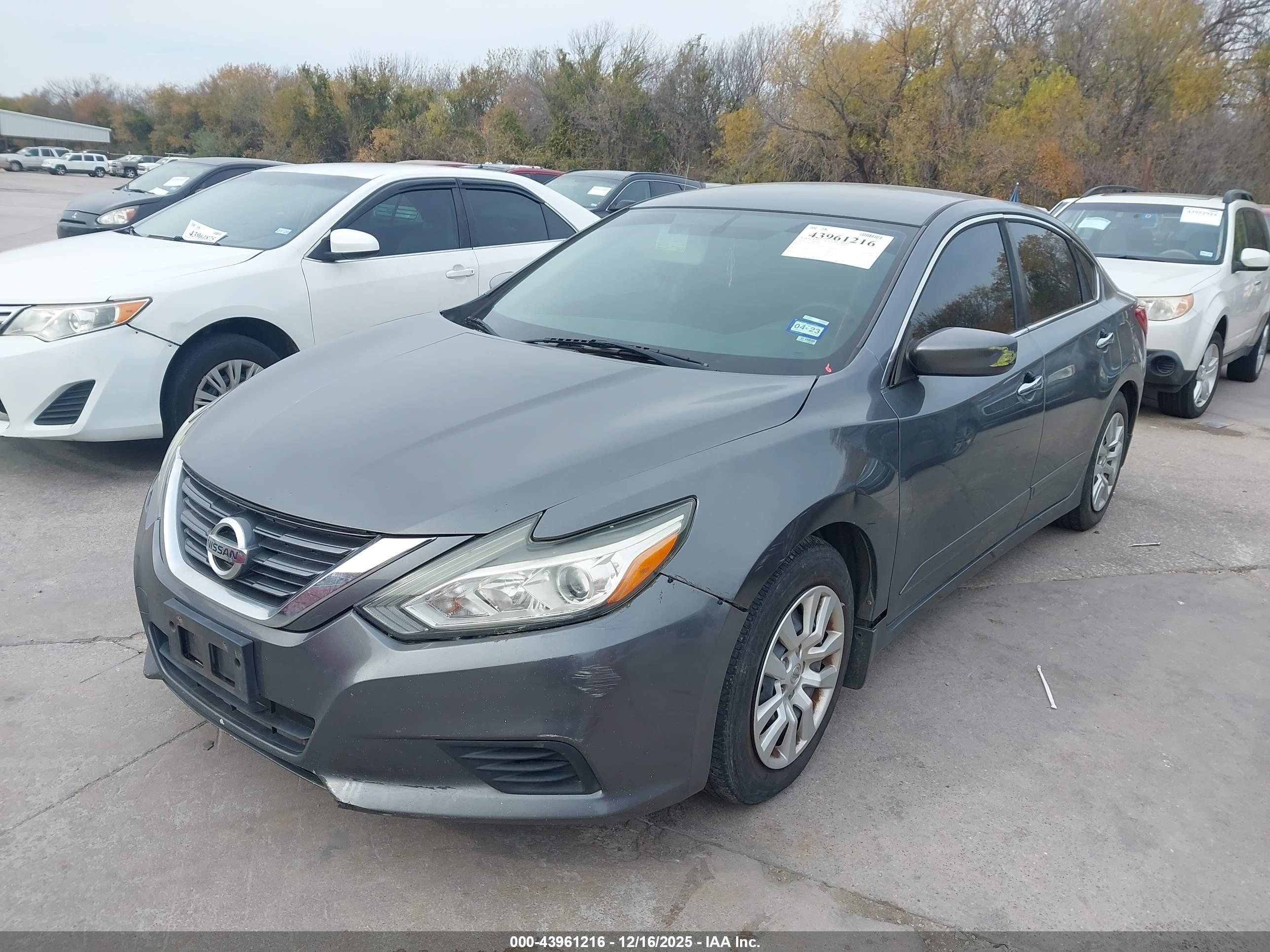 NISSAN ALTIMA image 2