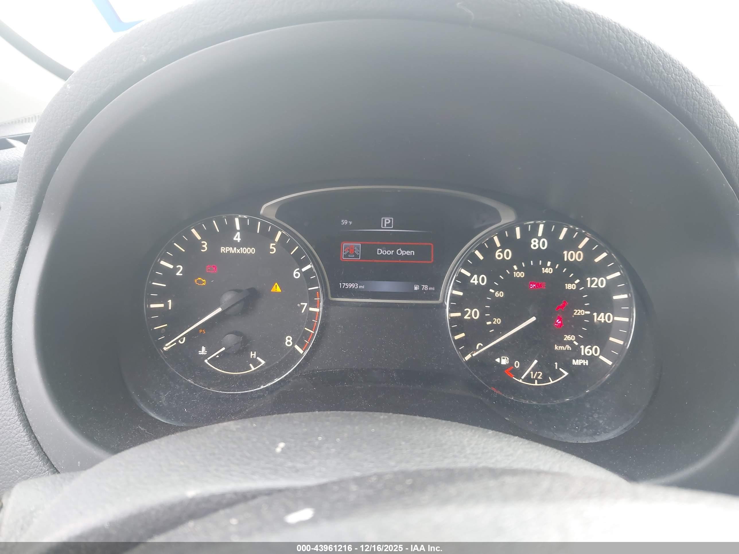 NISSAN ALTIMA image 7