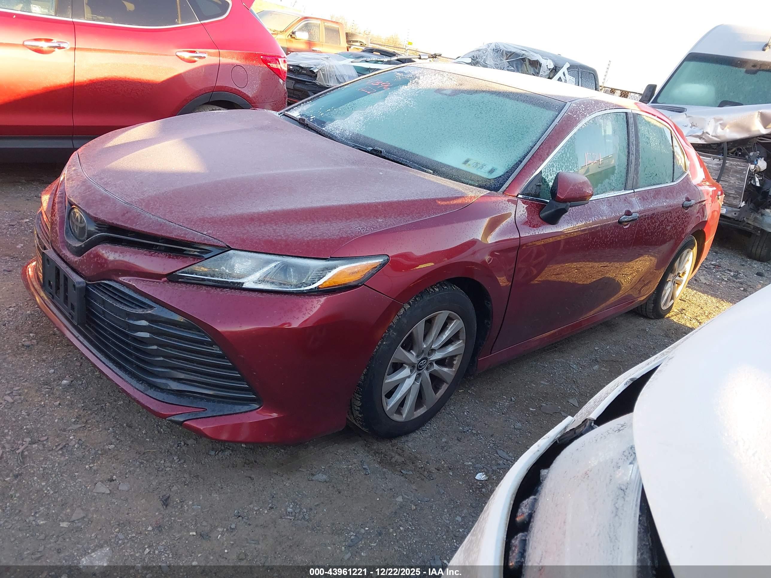 TOYOTA CAMRY image 2