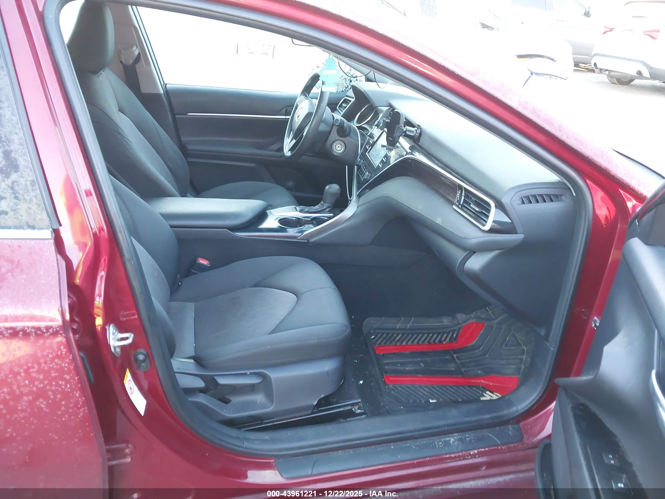 TOYOTA CAMRY image 5