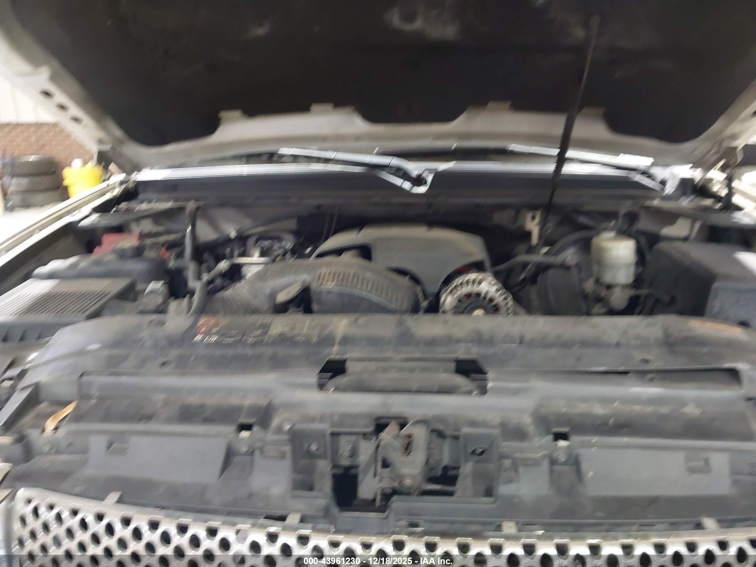 GMC YUKON image 10