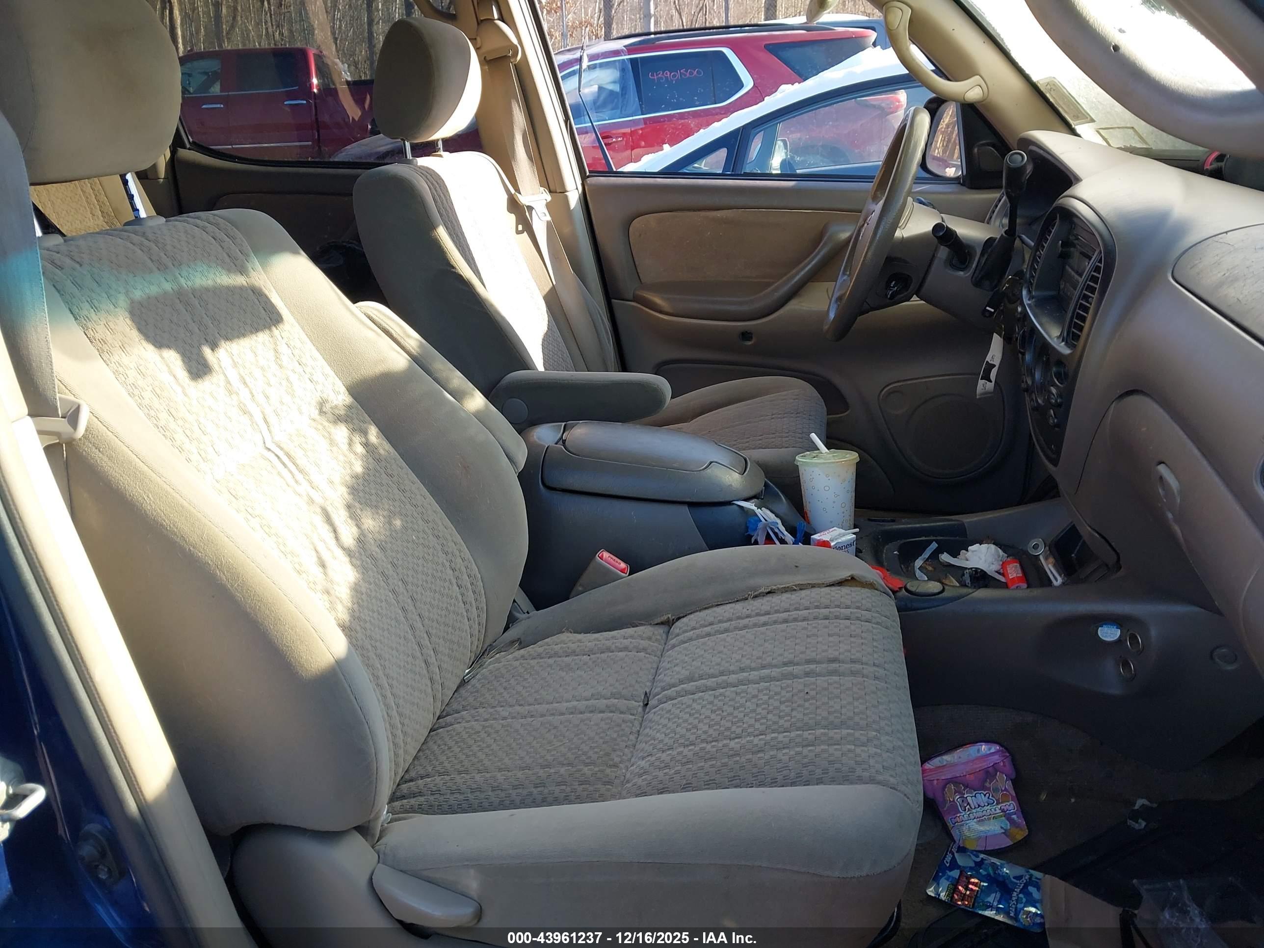 TOYOTA TUNDRA image 5
