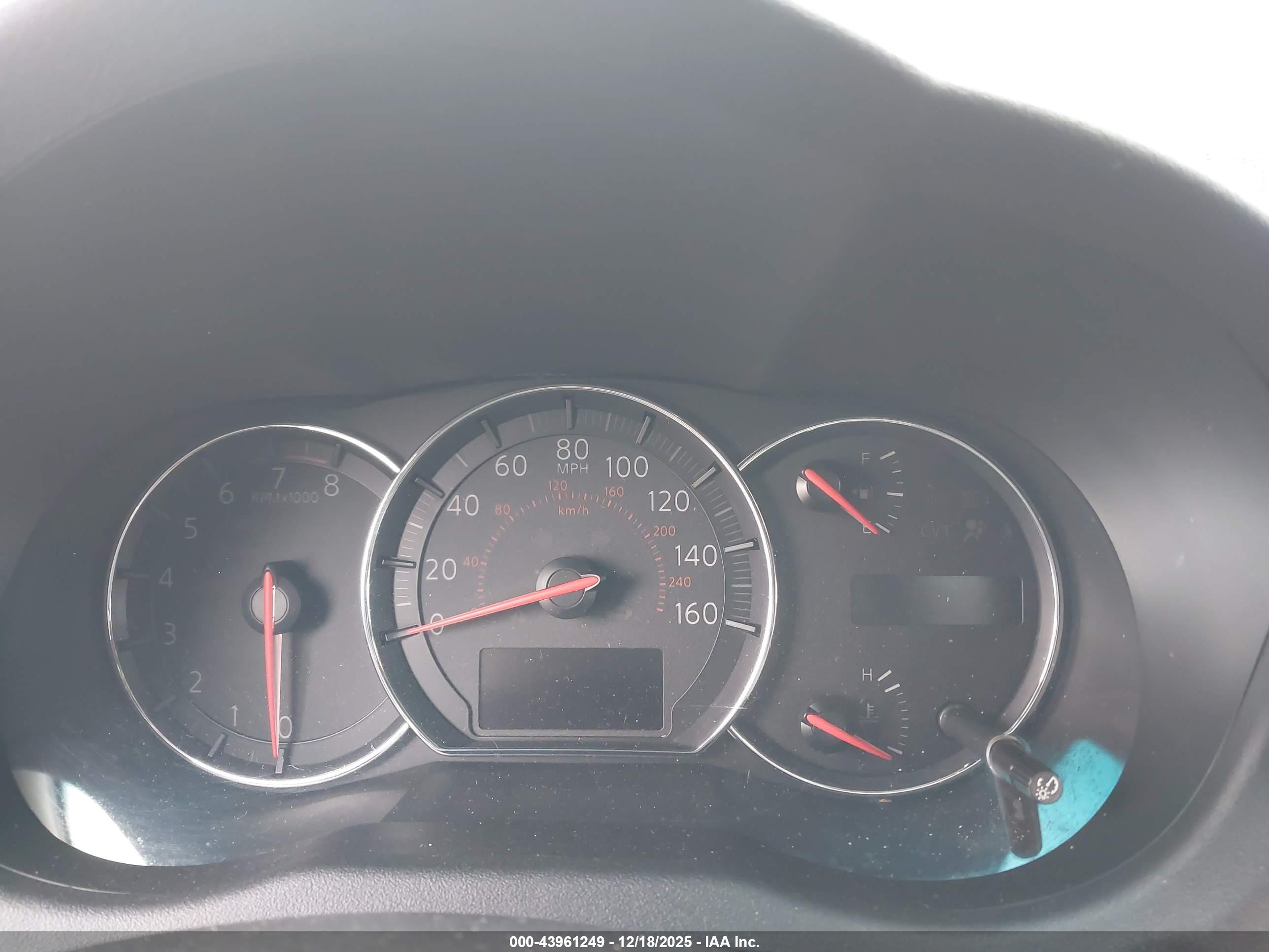 NISSAN MAXIMA image 7