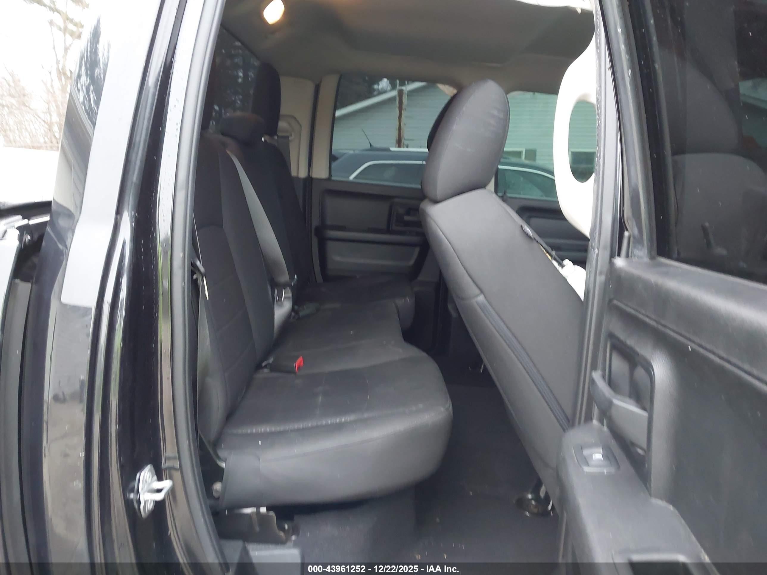 RAM 1500 image 8