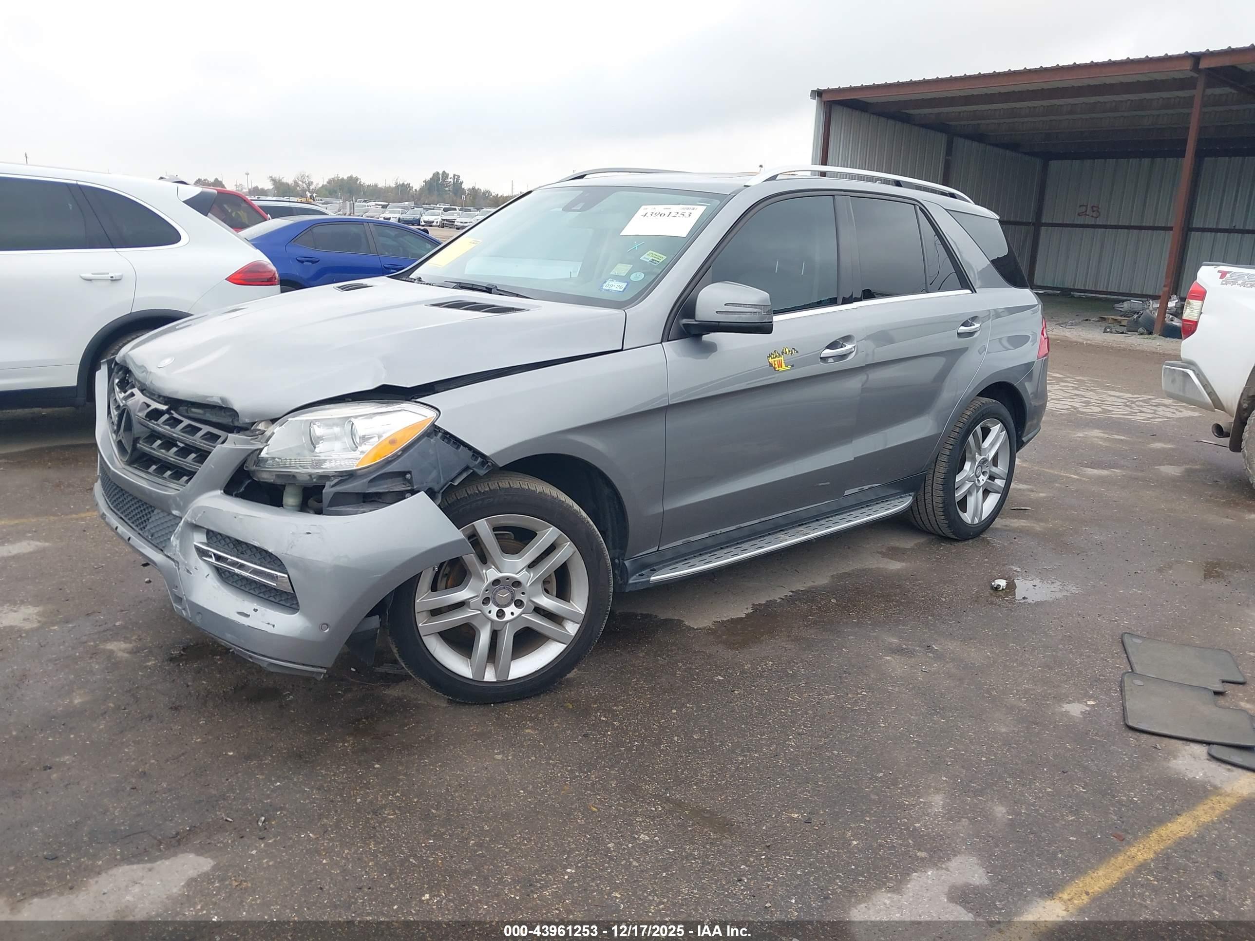 MERCEDES-BENZ ML image 2