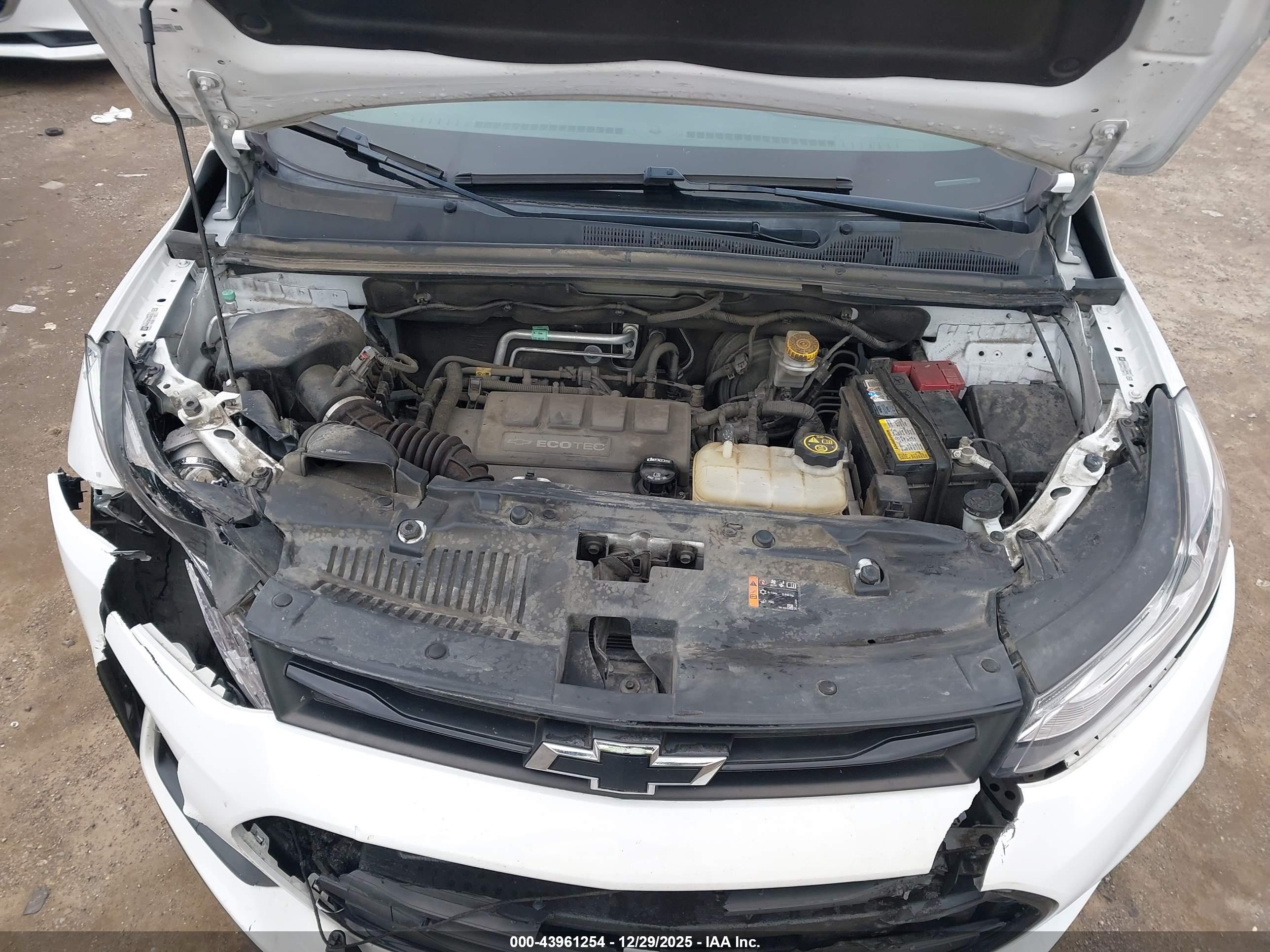 CHEVROLET TRAX image 10