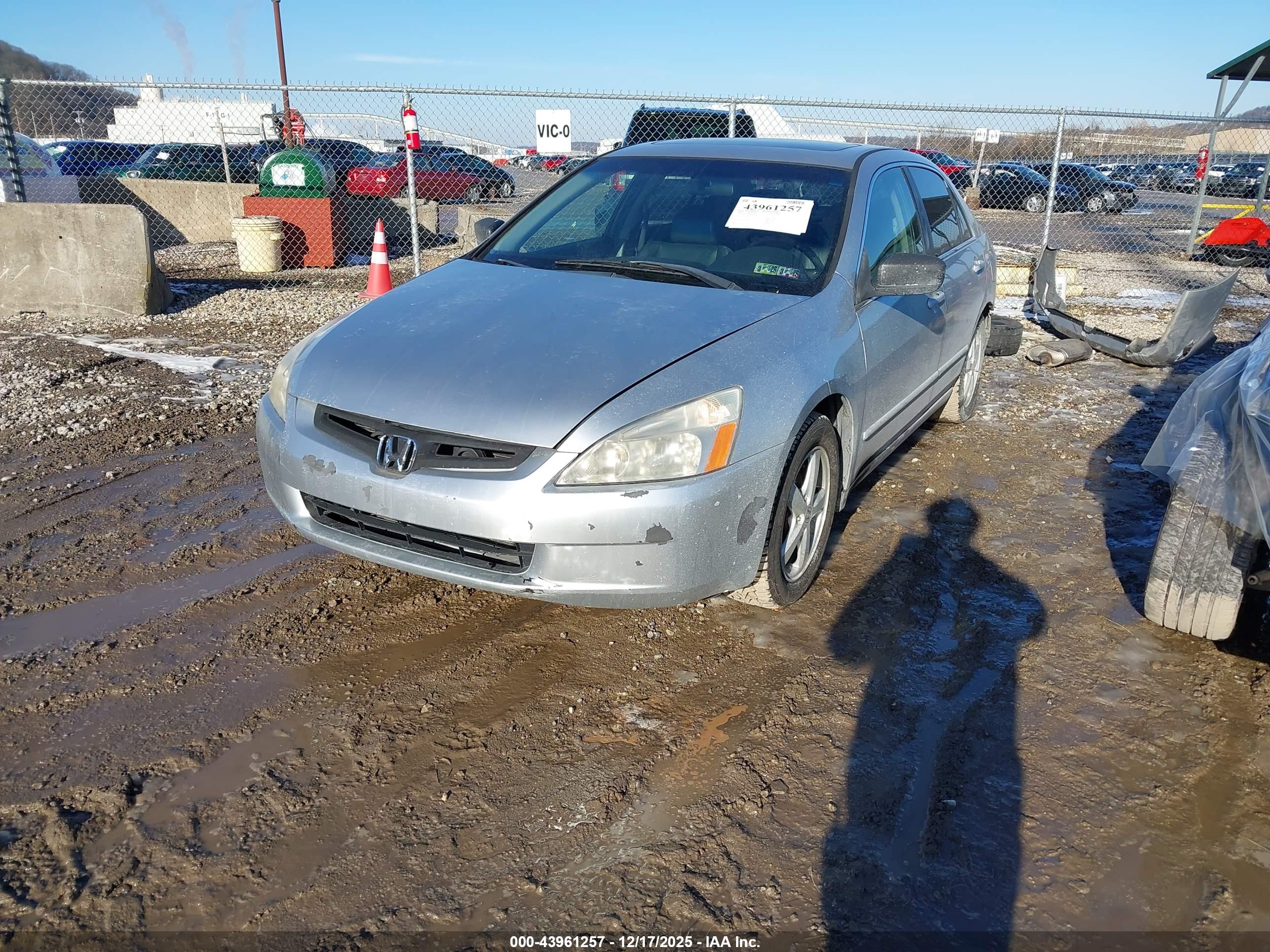 HONDA ACCORD image 2
