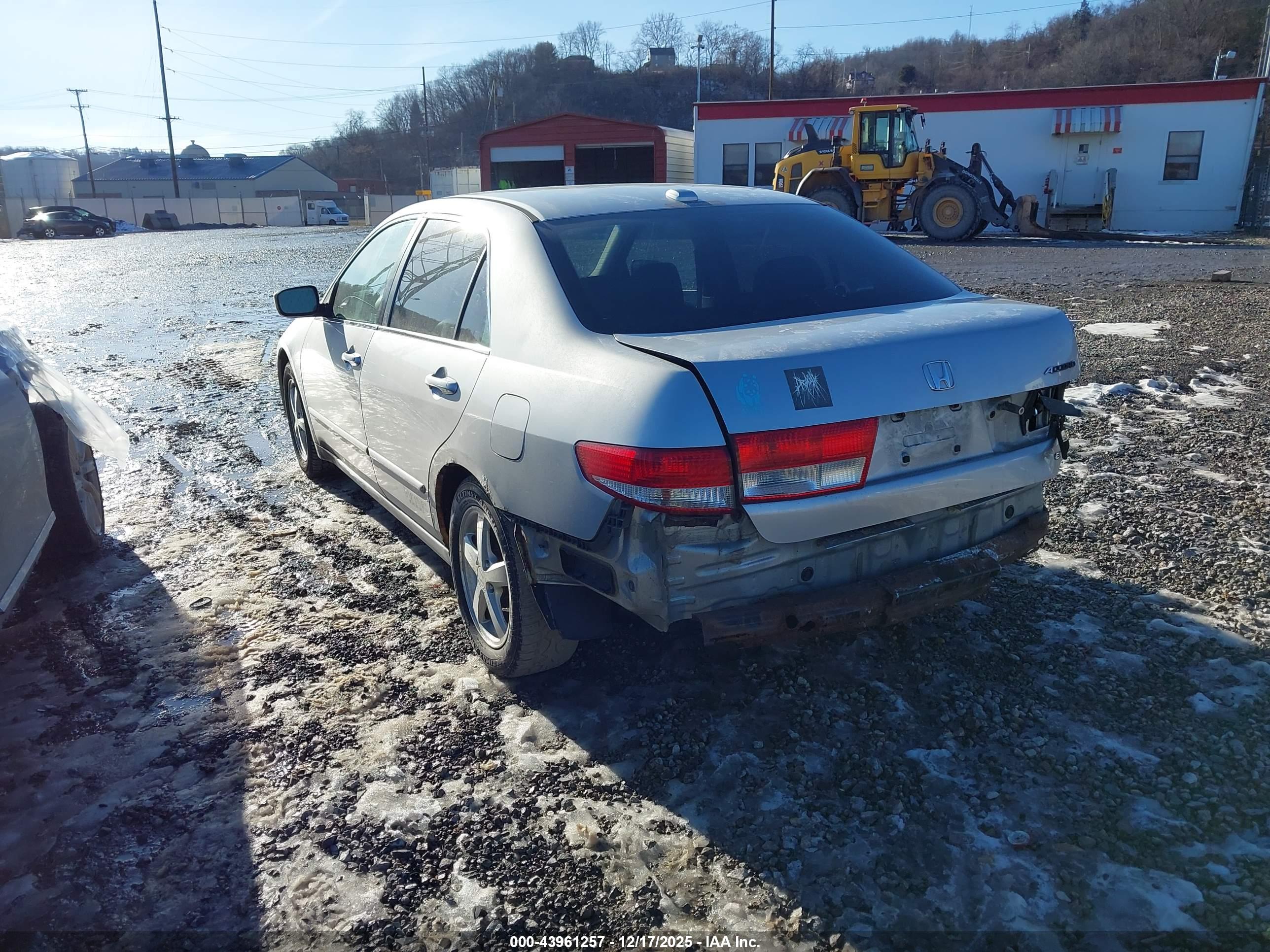 HONDA ACCORD image 3