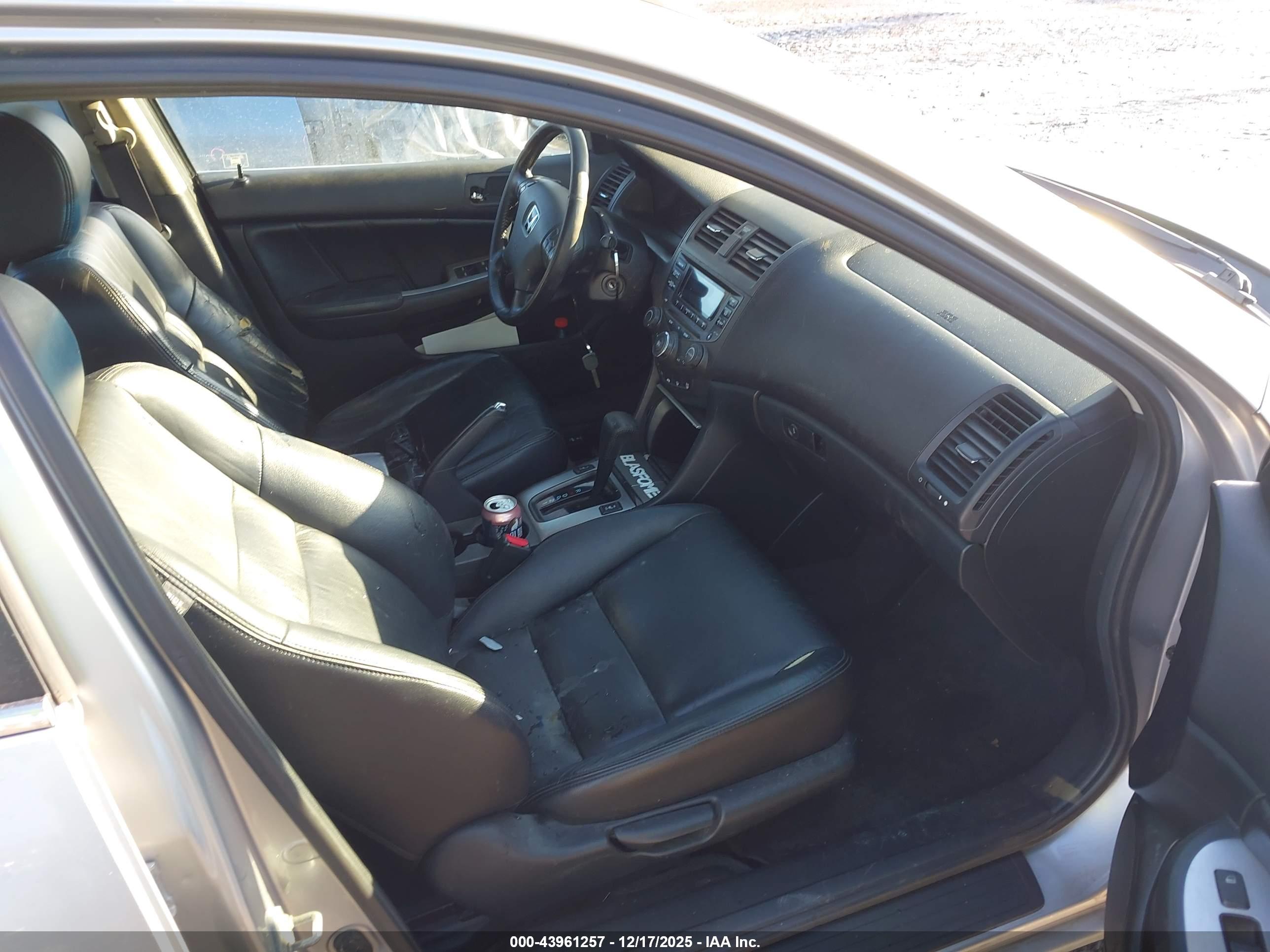 HONDA ACCORD image 5