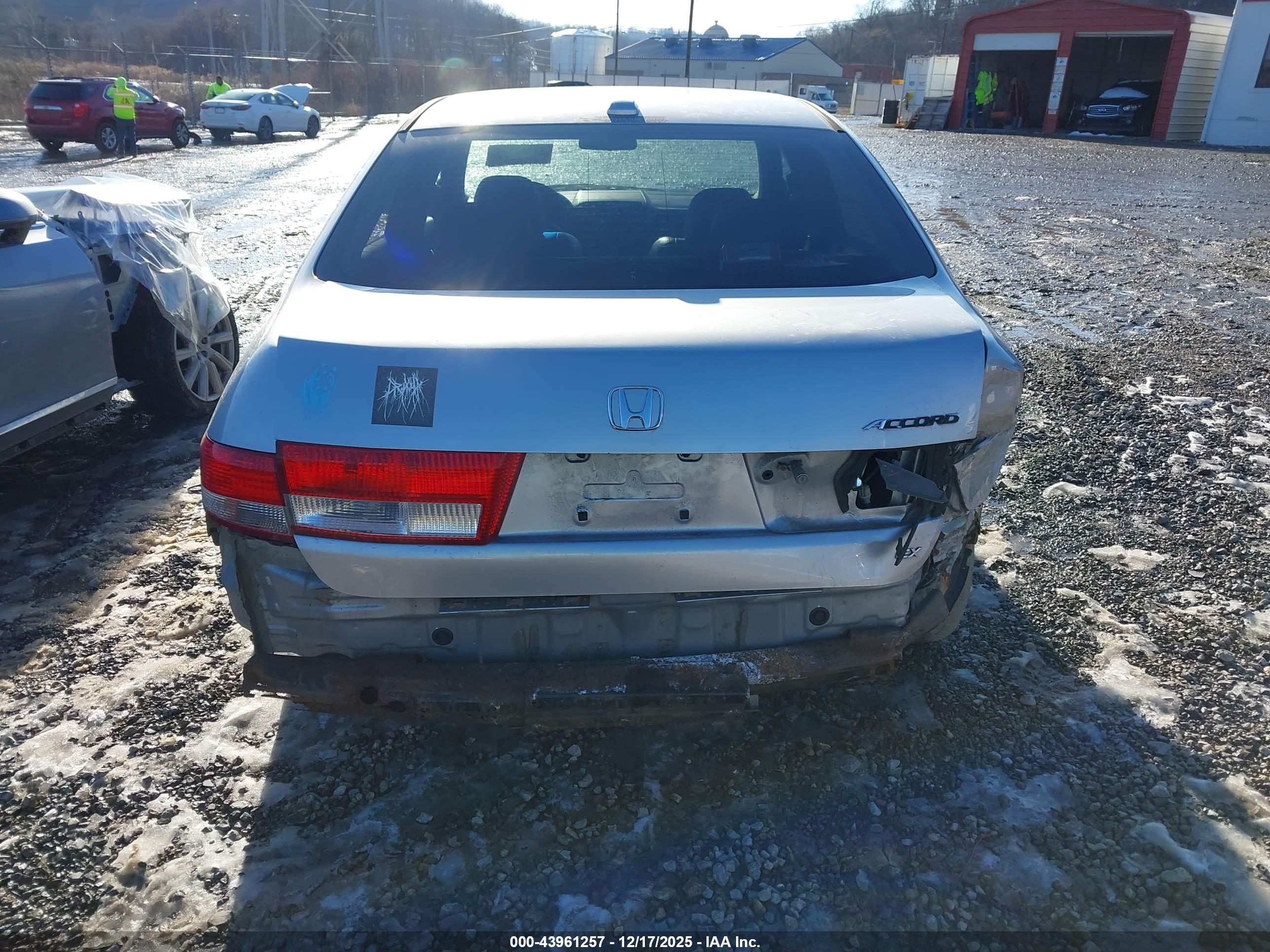 HONDA ACCORD image 6