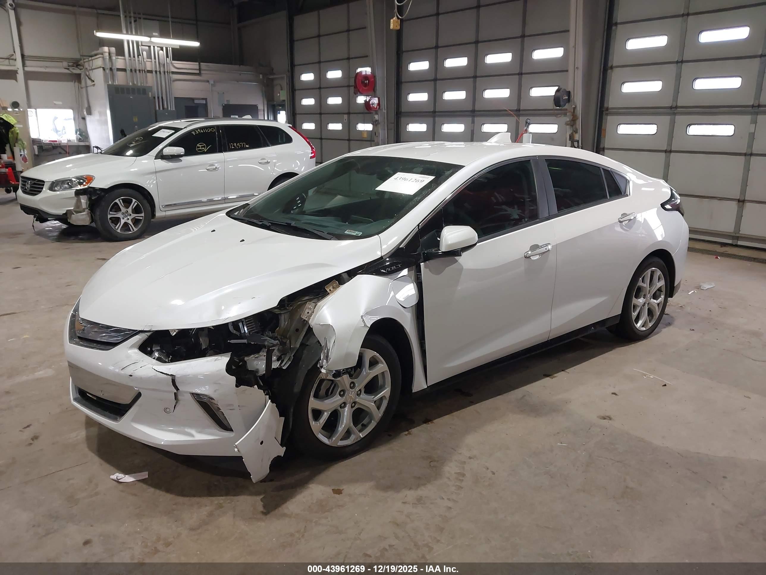 CHEVROLET VOLT image 2