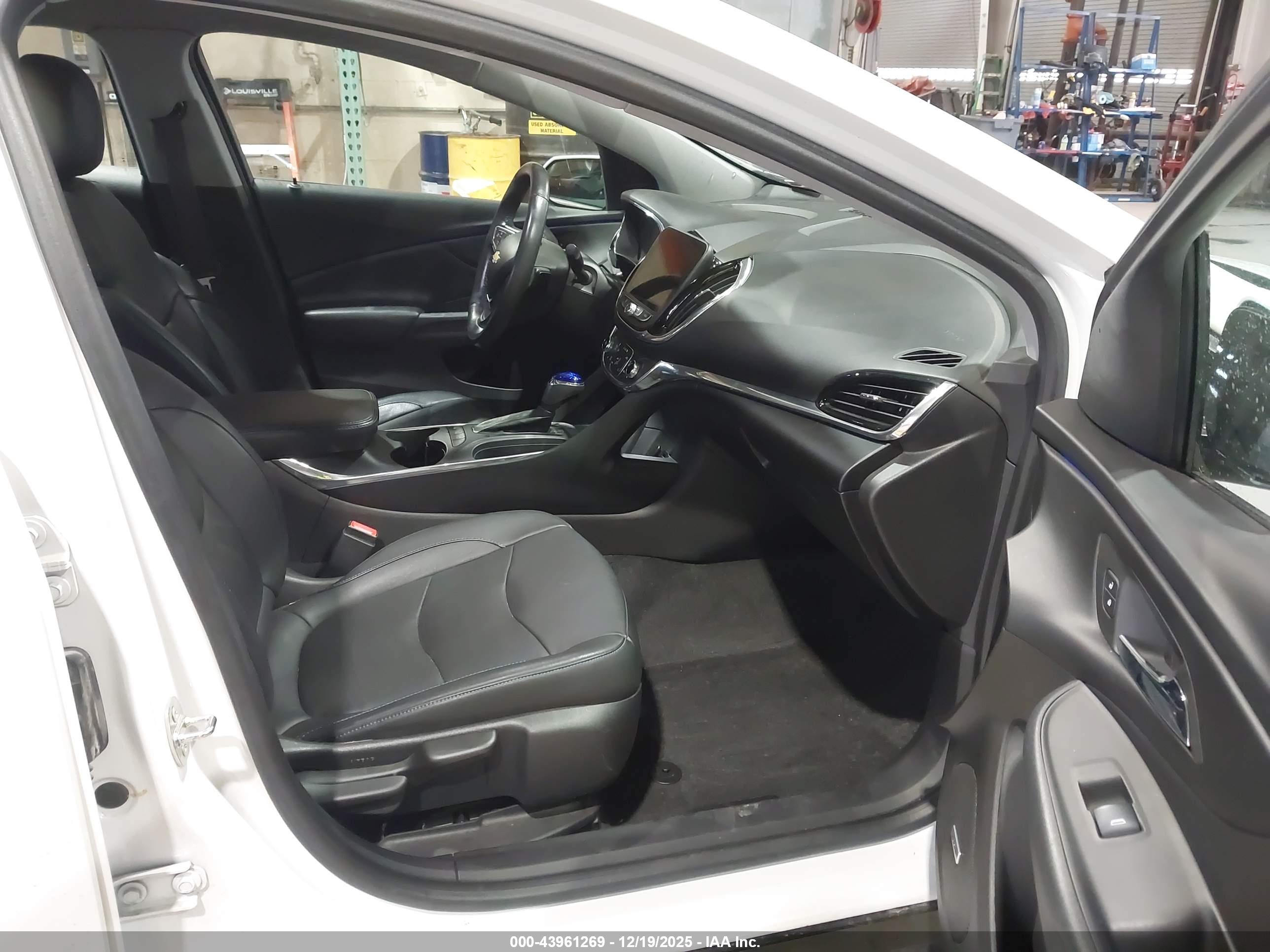 CHEVROLET VOLT image 5