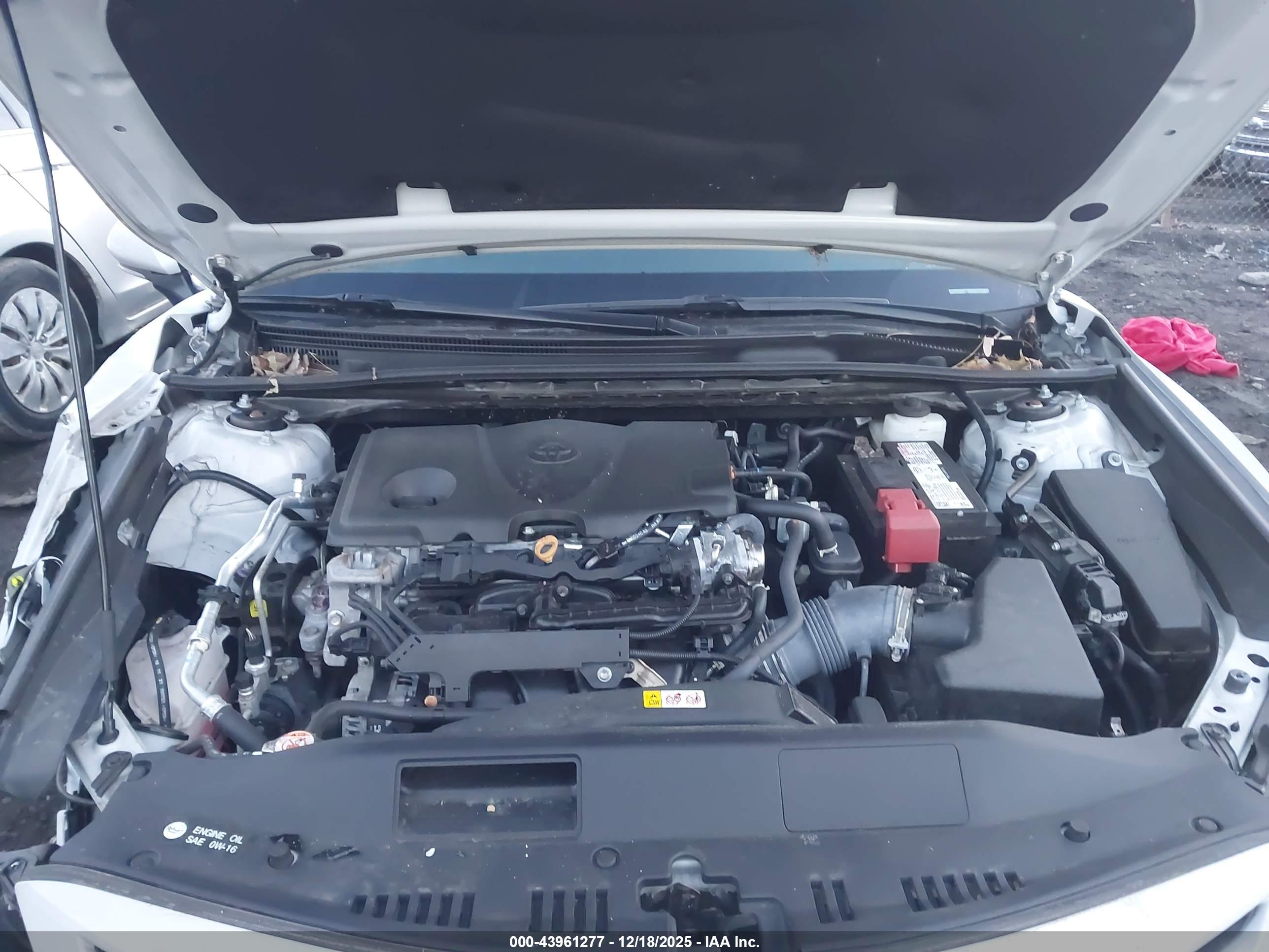 TOYOTA CAMRY image 10