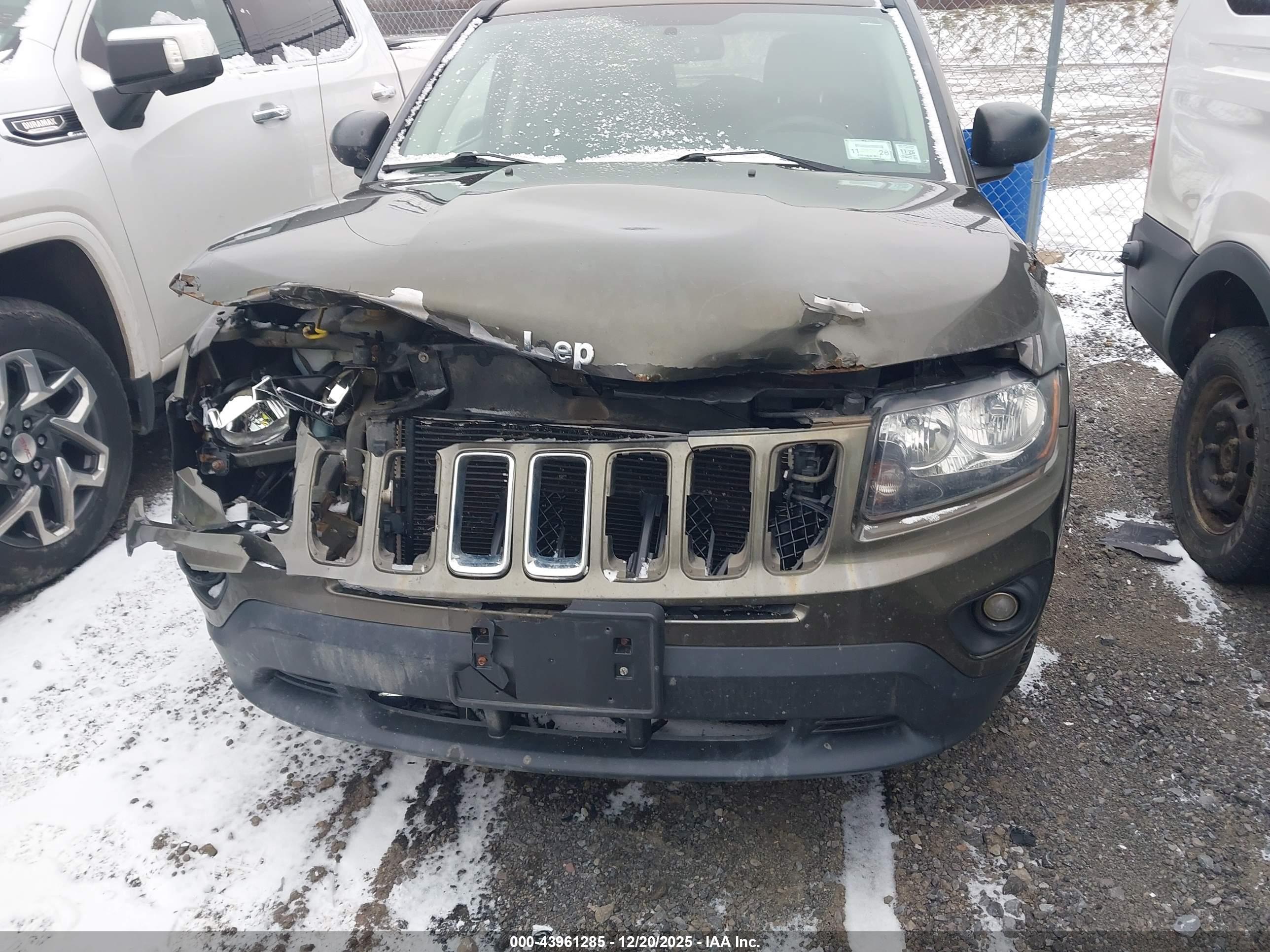JEEP COMPASS image 6