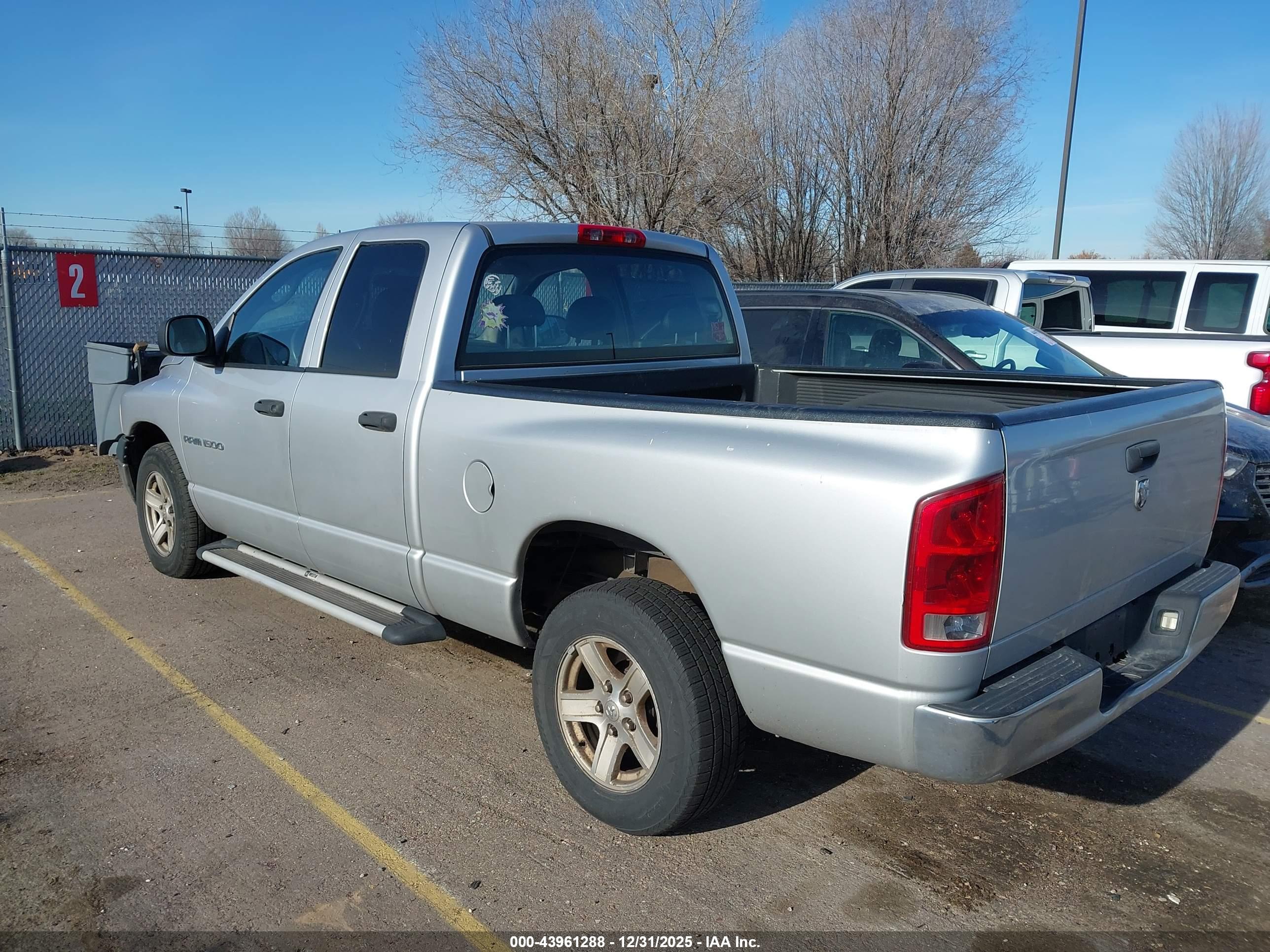 DODGE RAM image 3
