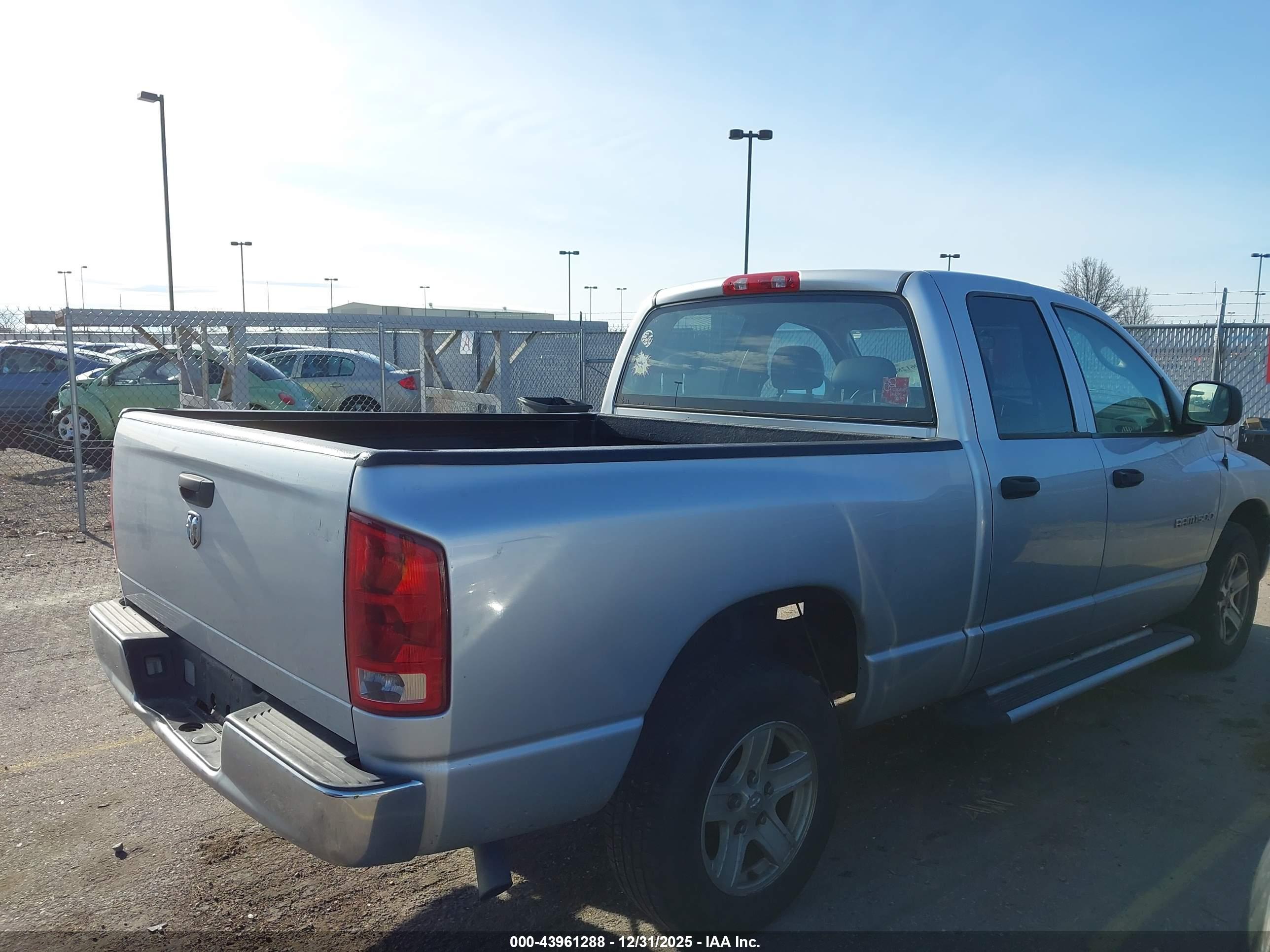 DODGE RAM image 4