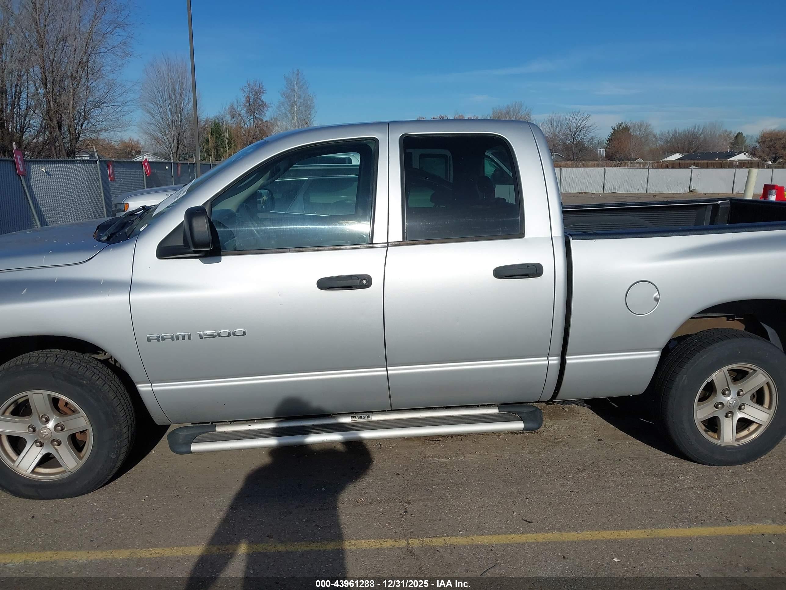 DODGE RAM image 6