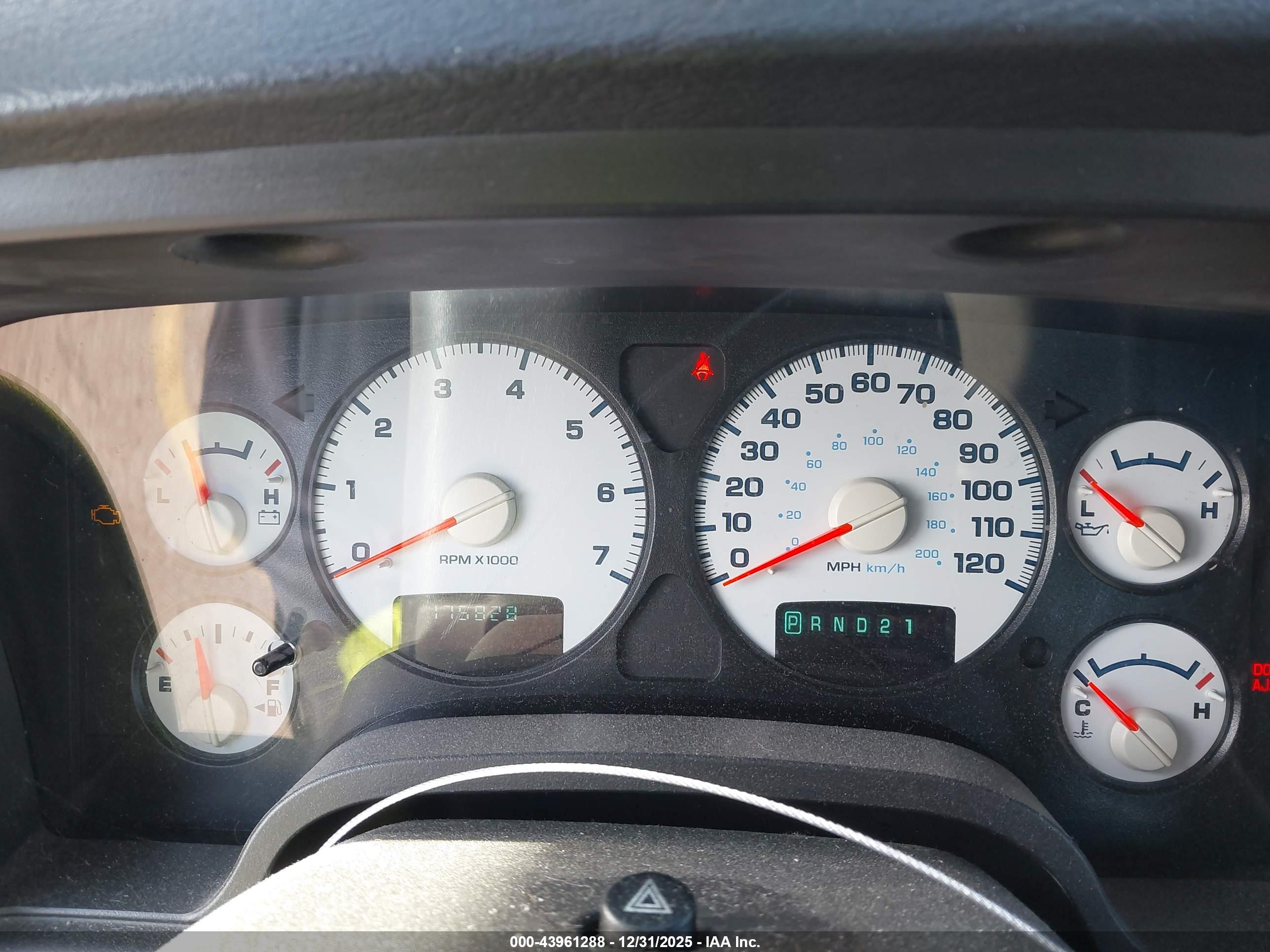 DODGE RAM image 7
