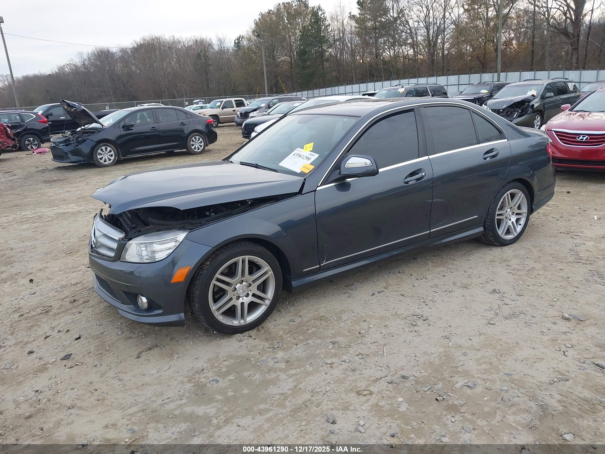 MERCEDES-BENZ C image 2