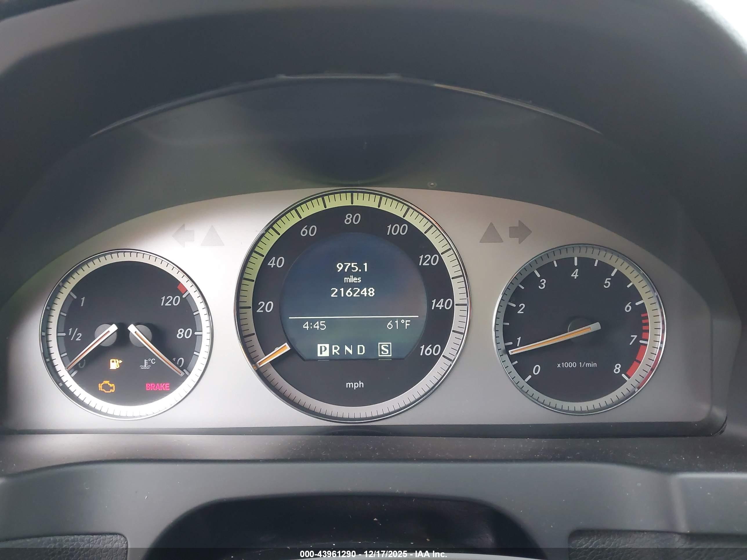 MERCEDES-BENZ C image 7
