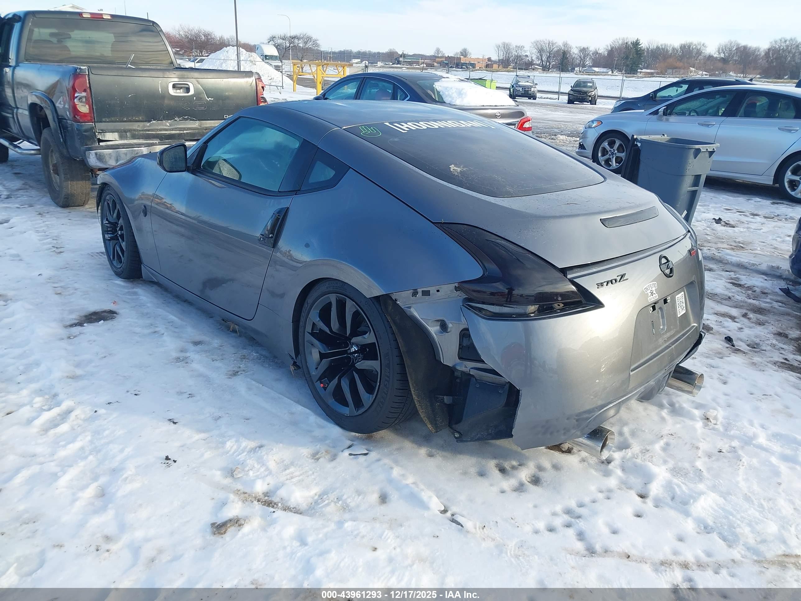 NISSAN 370Z image 3