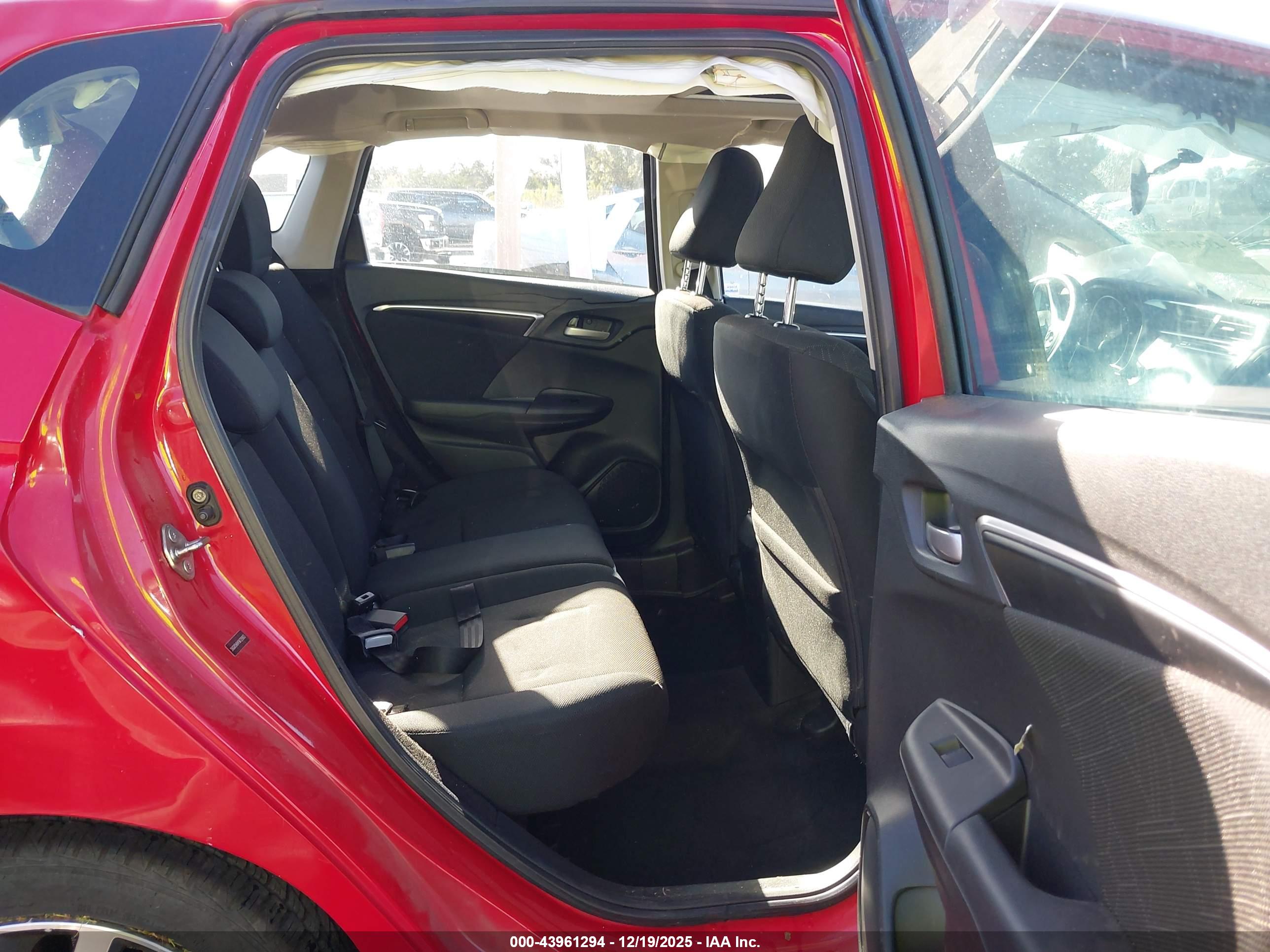 HONDA FIT image 8