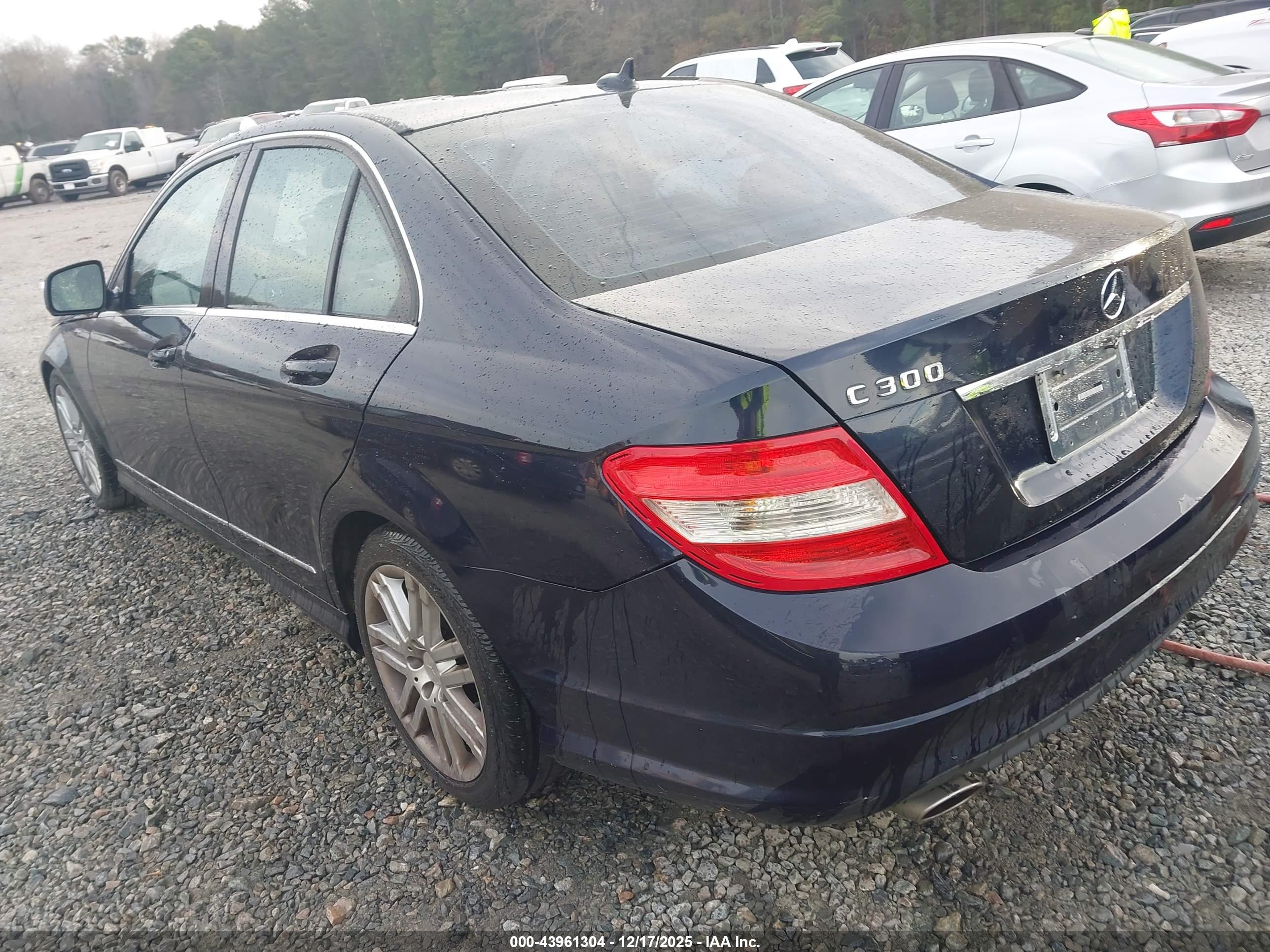 MERCEDES-BENZ C image 3