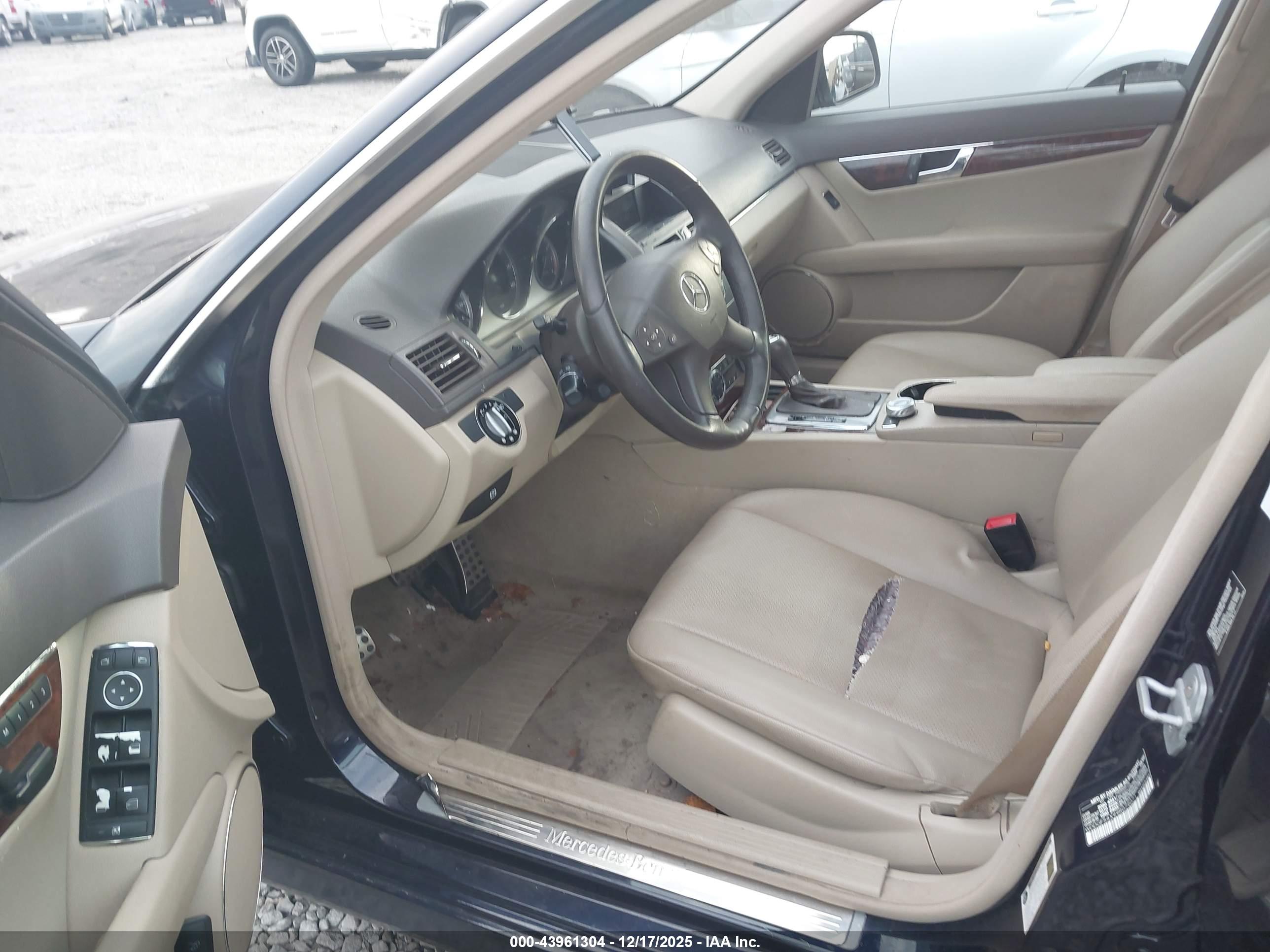 MERCEDES-BENZ C image 5