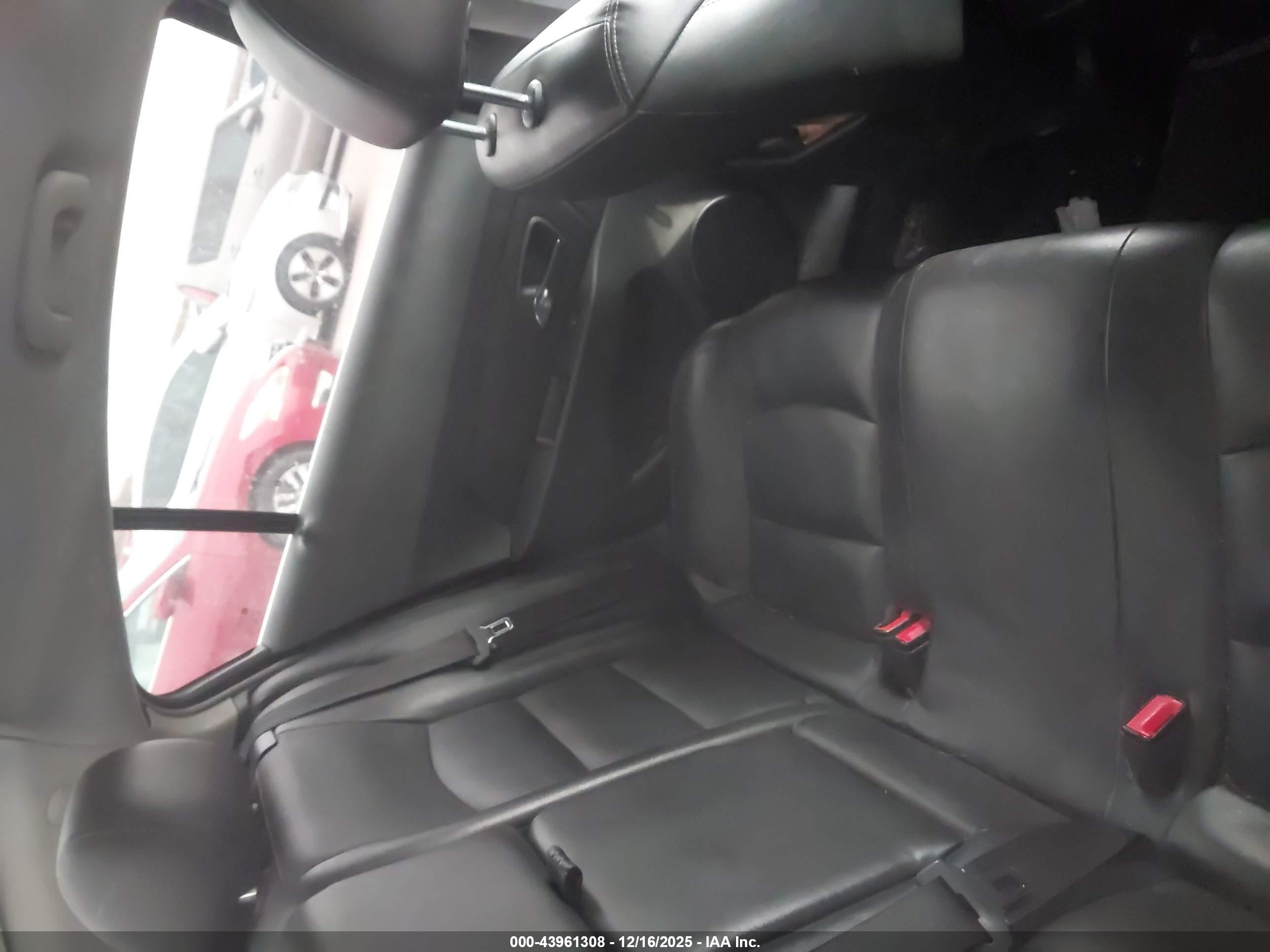 CHEVROLET CRUZE image 8