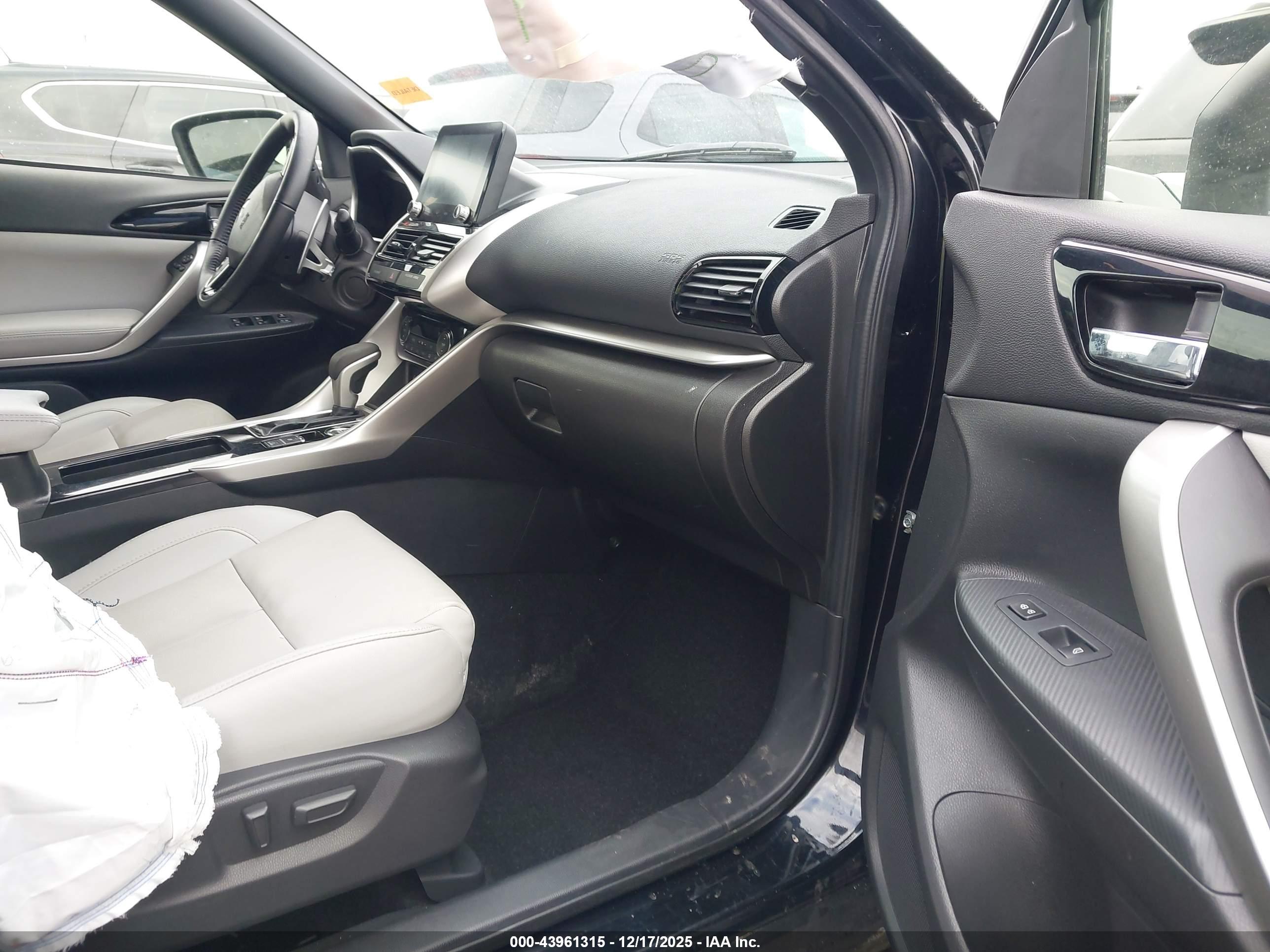 MITSUBISHI ECLIPSE image 5
