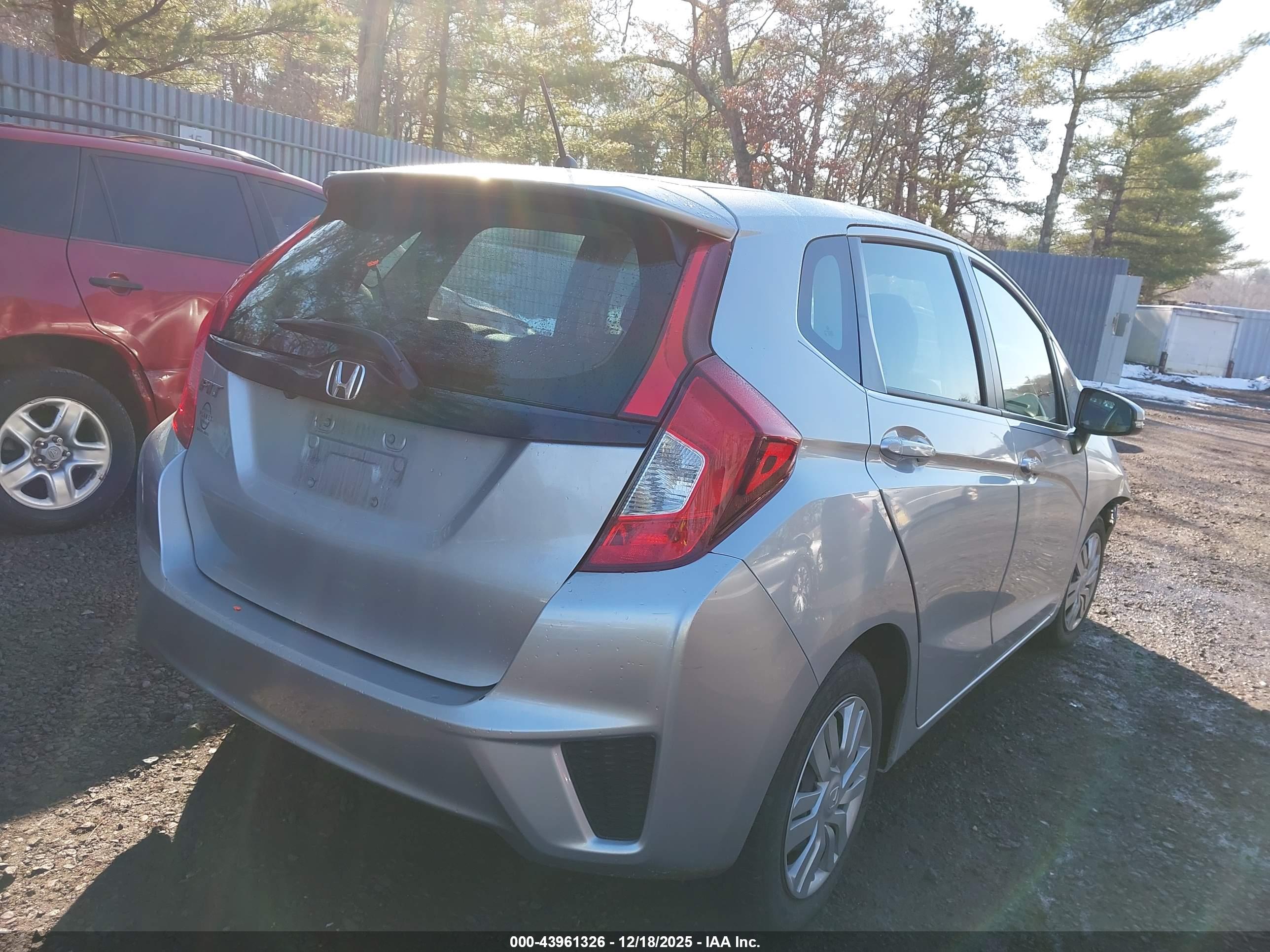 HONDA FIT image 4